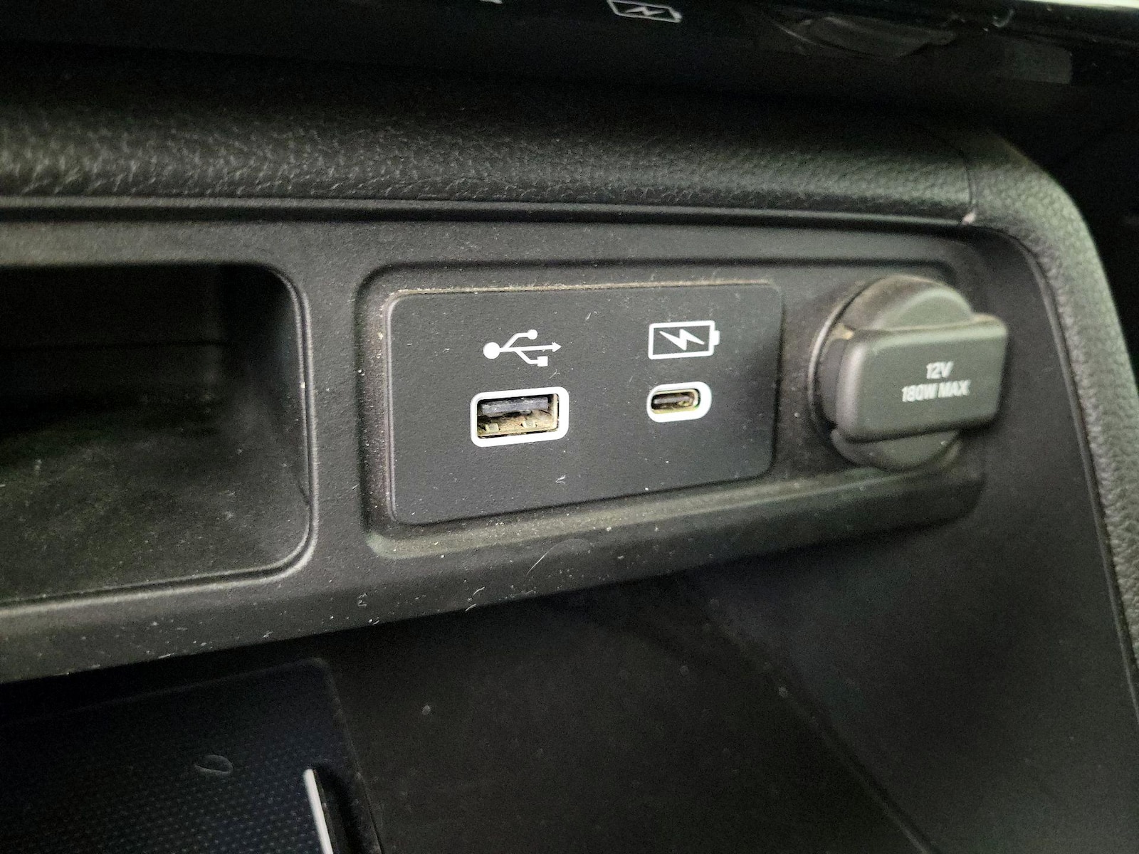 2023 Honda Pilot Touring - Photo 19