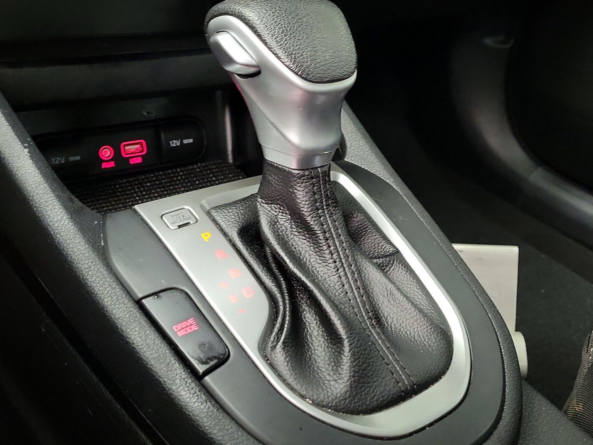Thumbnail: 2021 Kia Forte - 17