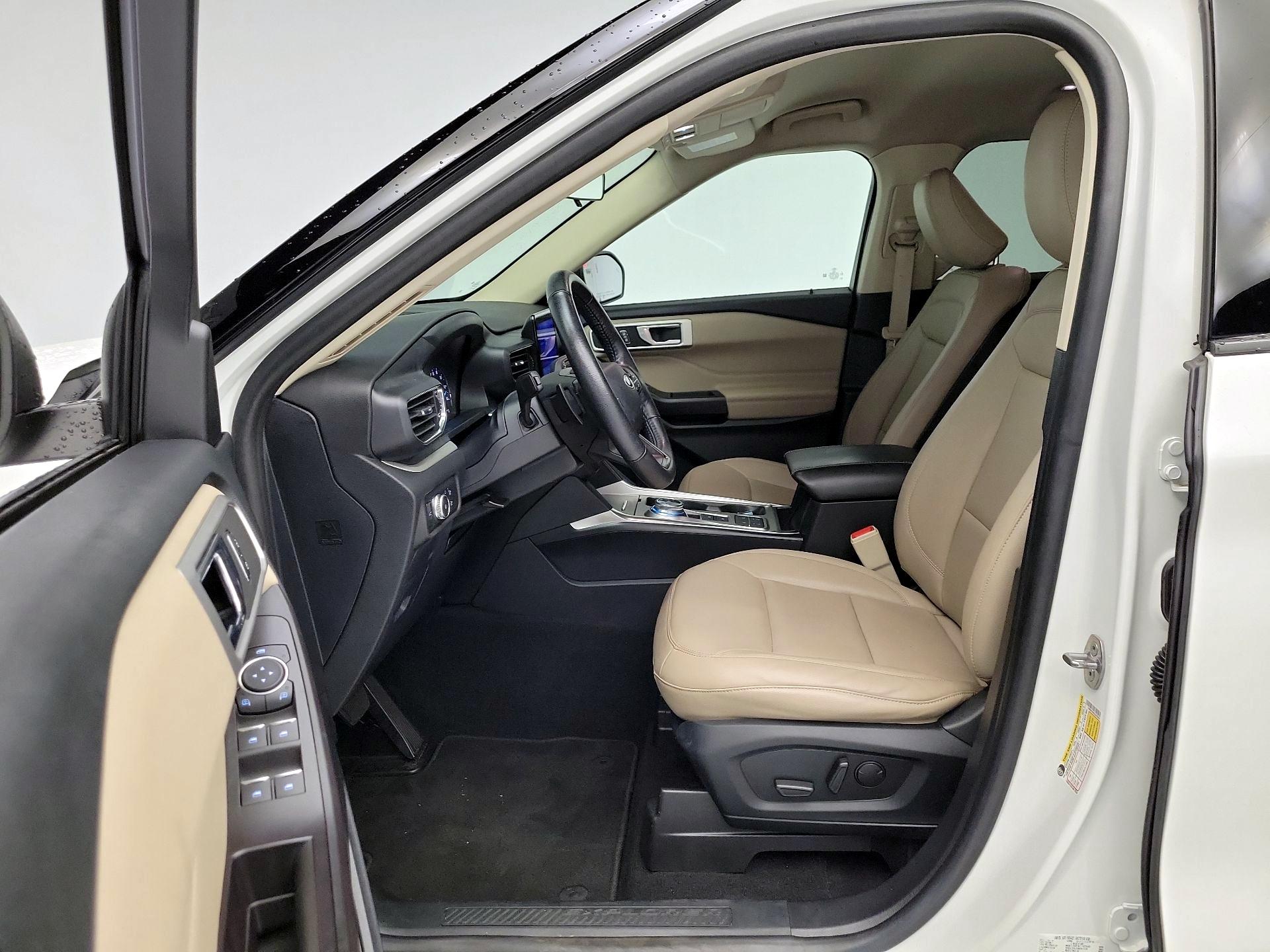 Thumbnail: 2020 Ford Explorer - 11