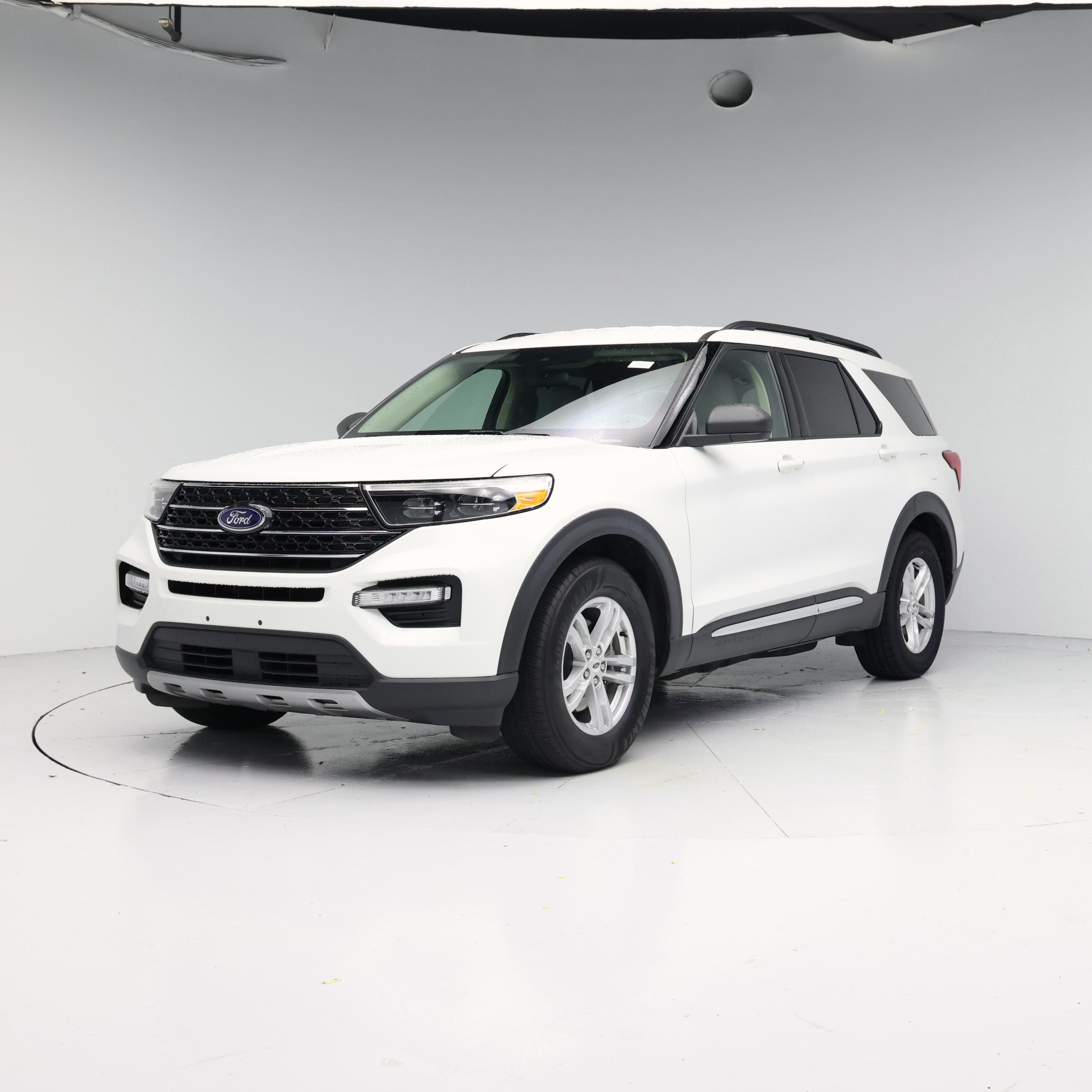 Thumbnail: 2020 Ford Explorer - 4