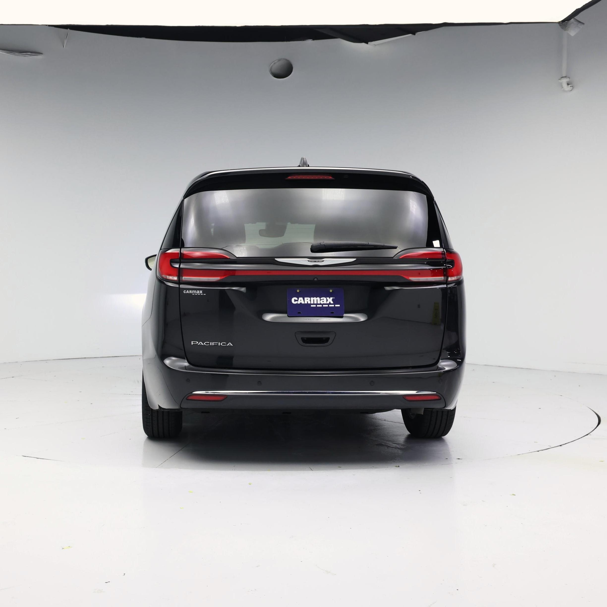 Thumbnail: 2023 Chrysler Pacifica - 6