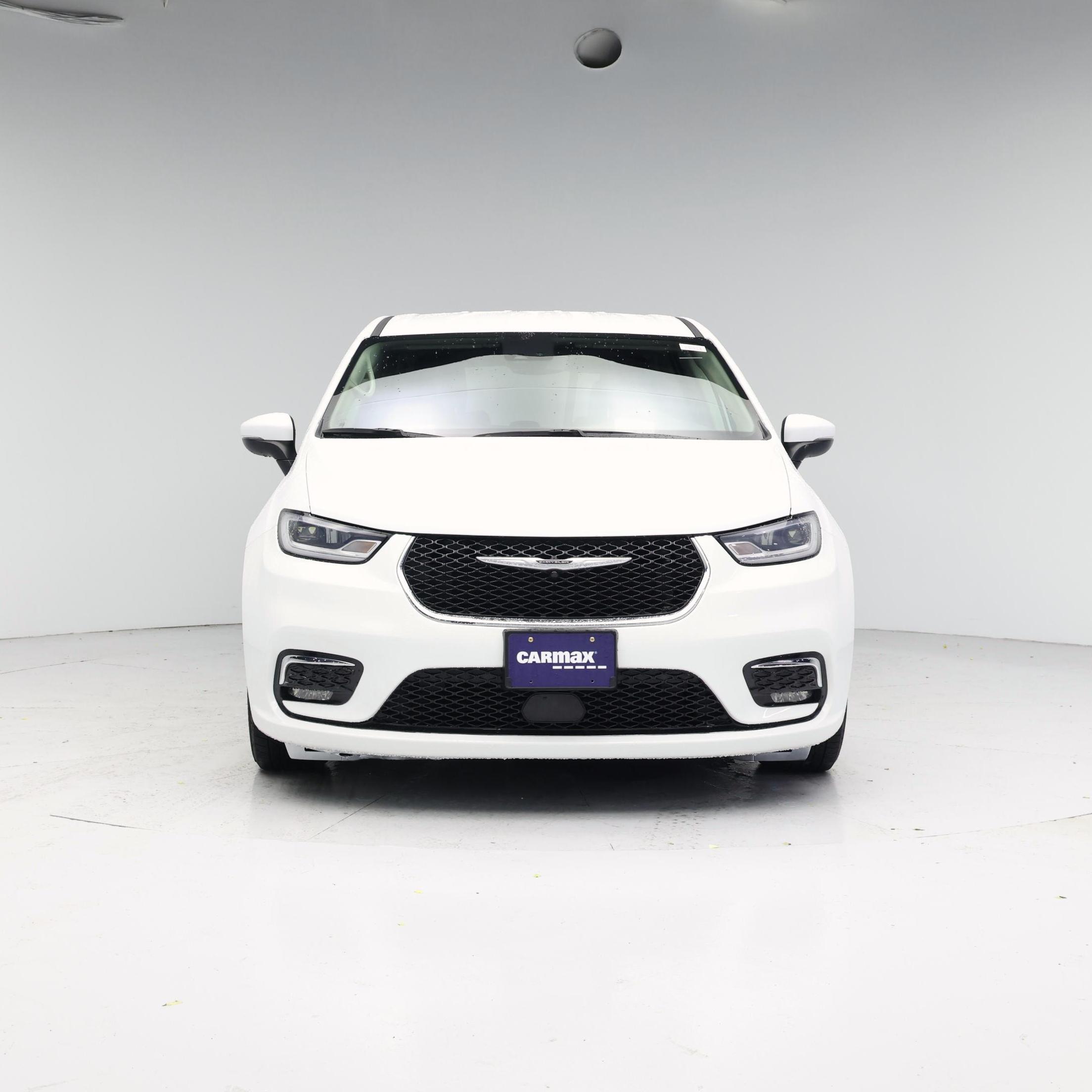 Thumbnail: 2023 Chrysler Pacifica - 5