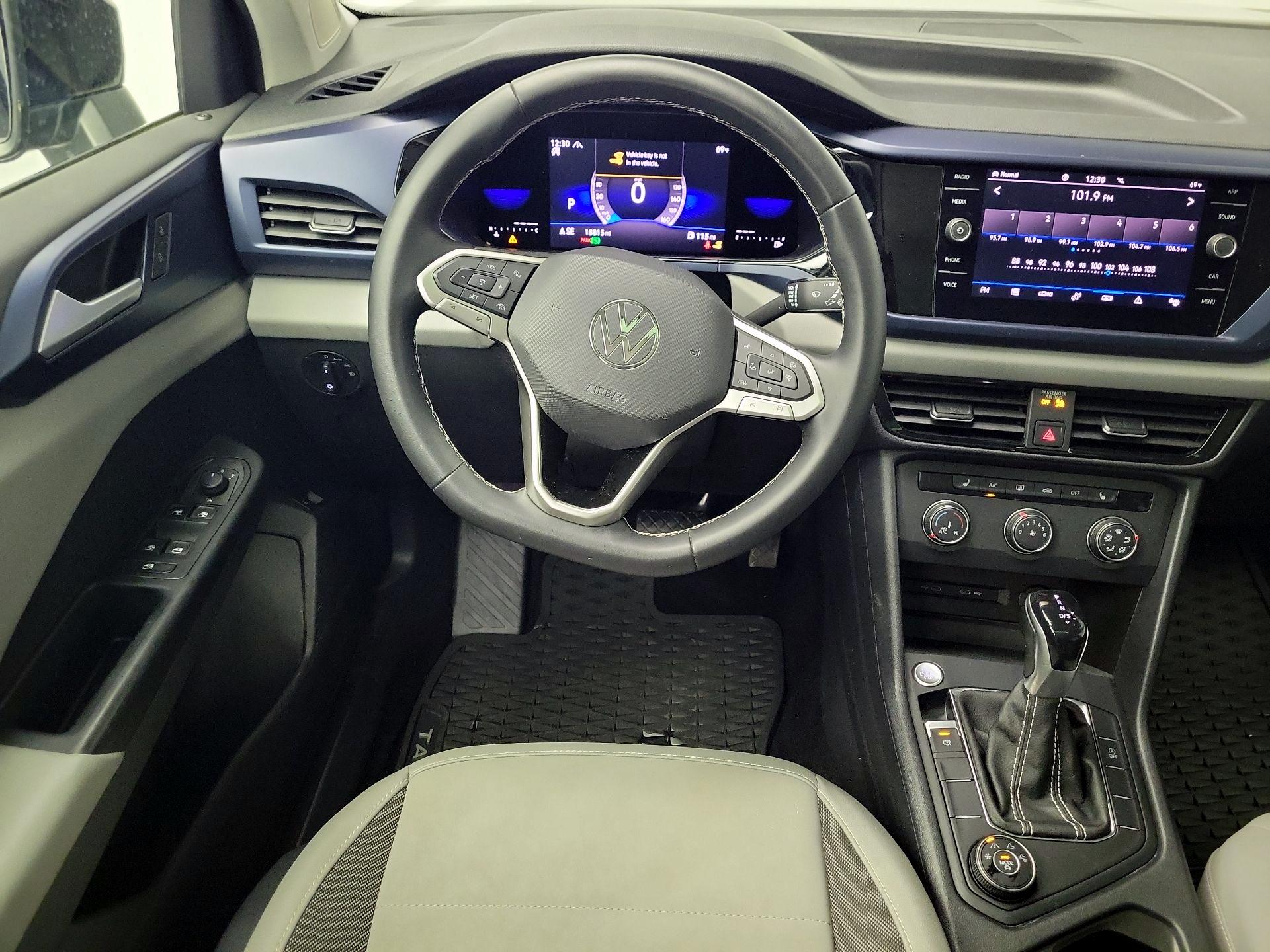 Thumbnail: 2023 Volkswagen Tiguan - 10