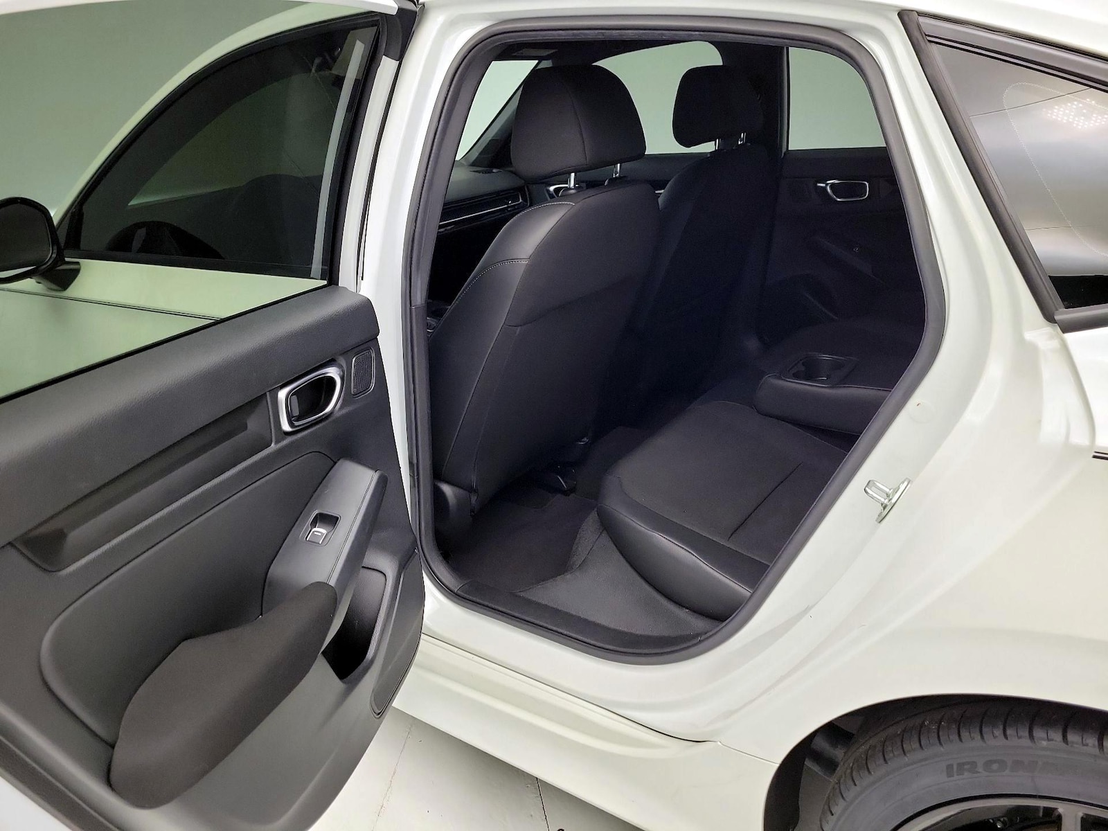 2025 Honda Civic Sport - Photo 21