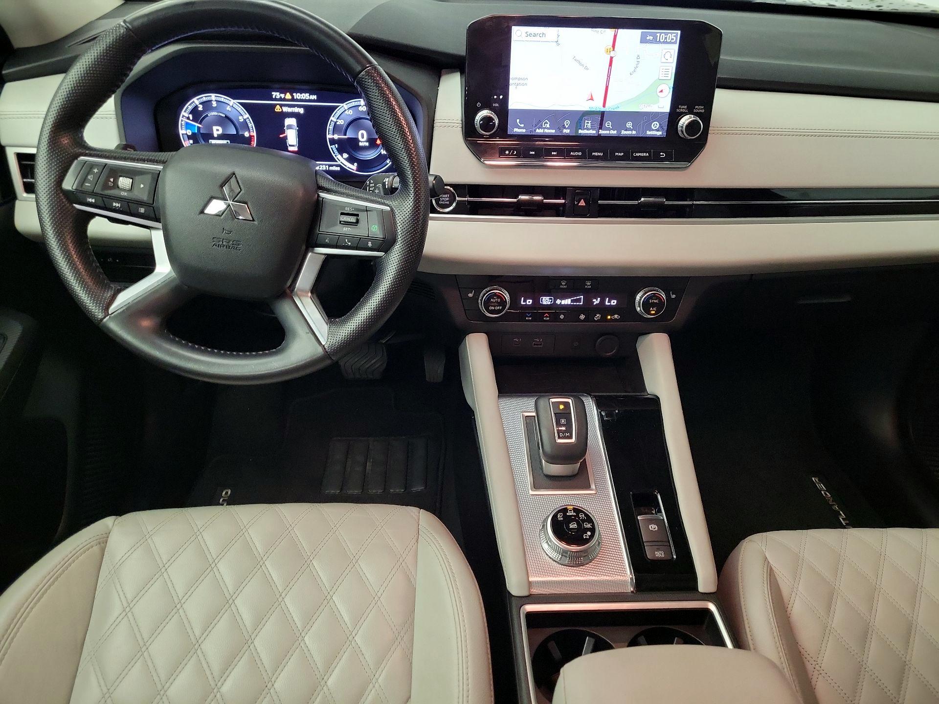 Thumbnail: 2022 Mitsubishi Outlander - 9