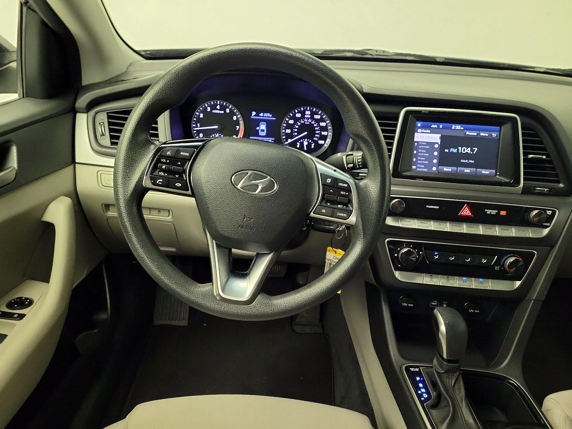 Thumbnail: 2018 Hyundai Sonata - 10