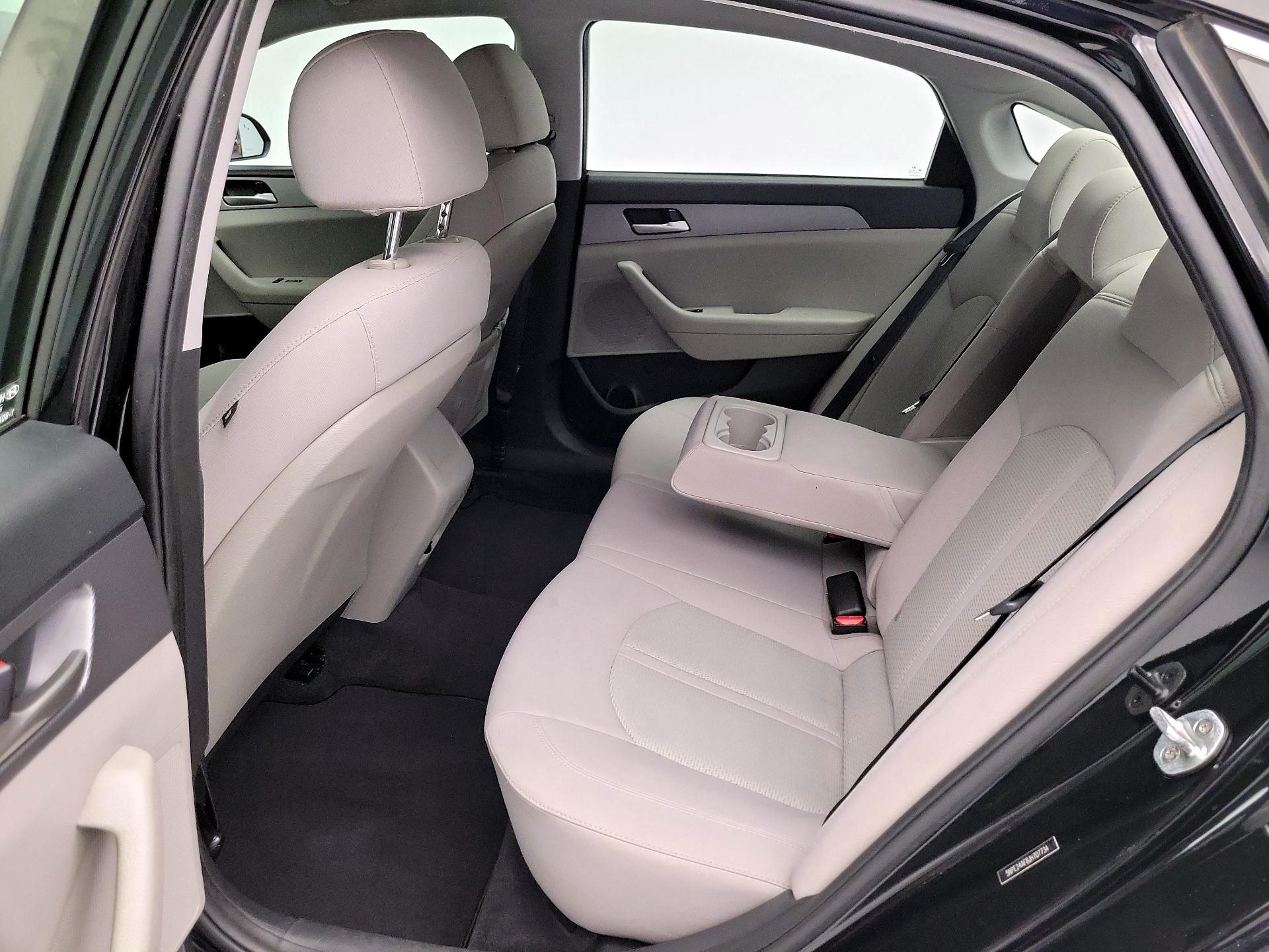 Thumbnail: 2018 Hyundai Sonata - 19