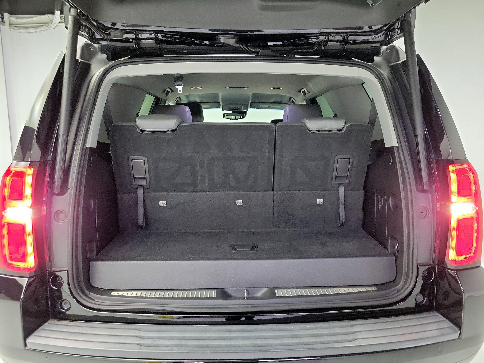 Thumbnail: 2018 Chevrolet Tahoe - 20