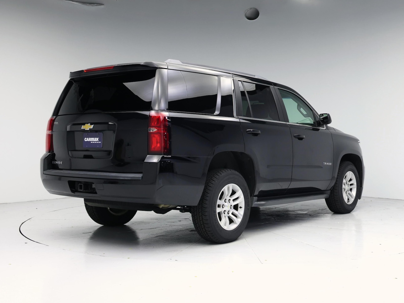 2018 Chevrolet Tahoe LT - Photo 9