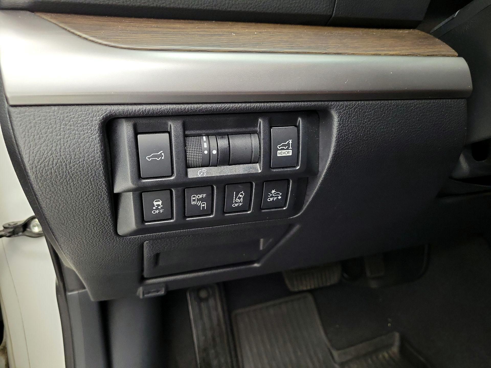 Thumbnail: 2019 Subaru Outback - 13