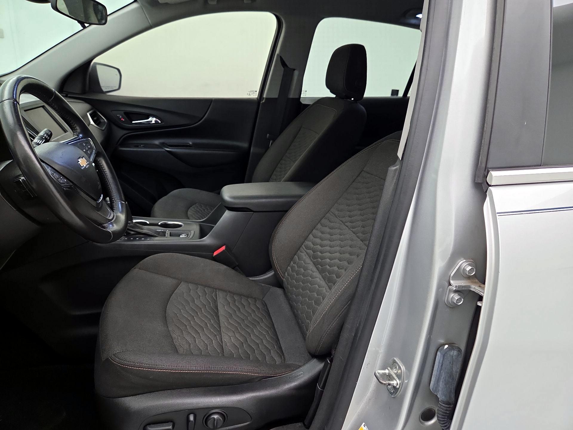 Thumbnail: 2021 Chevrolet Equinox - 11