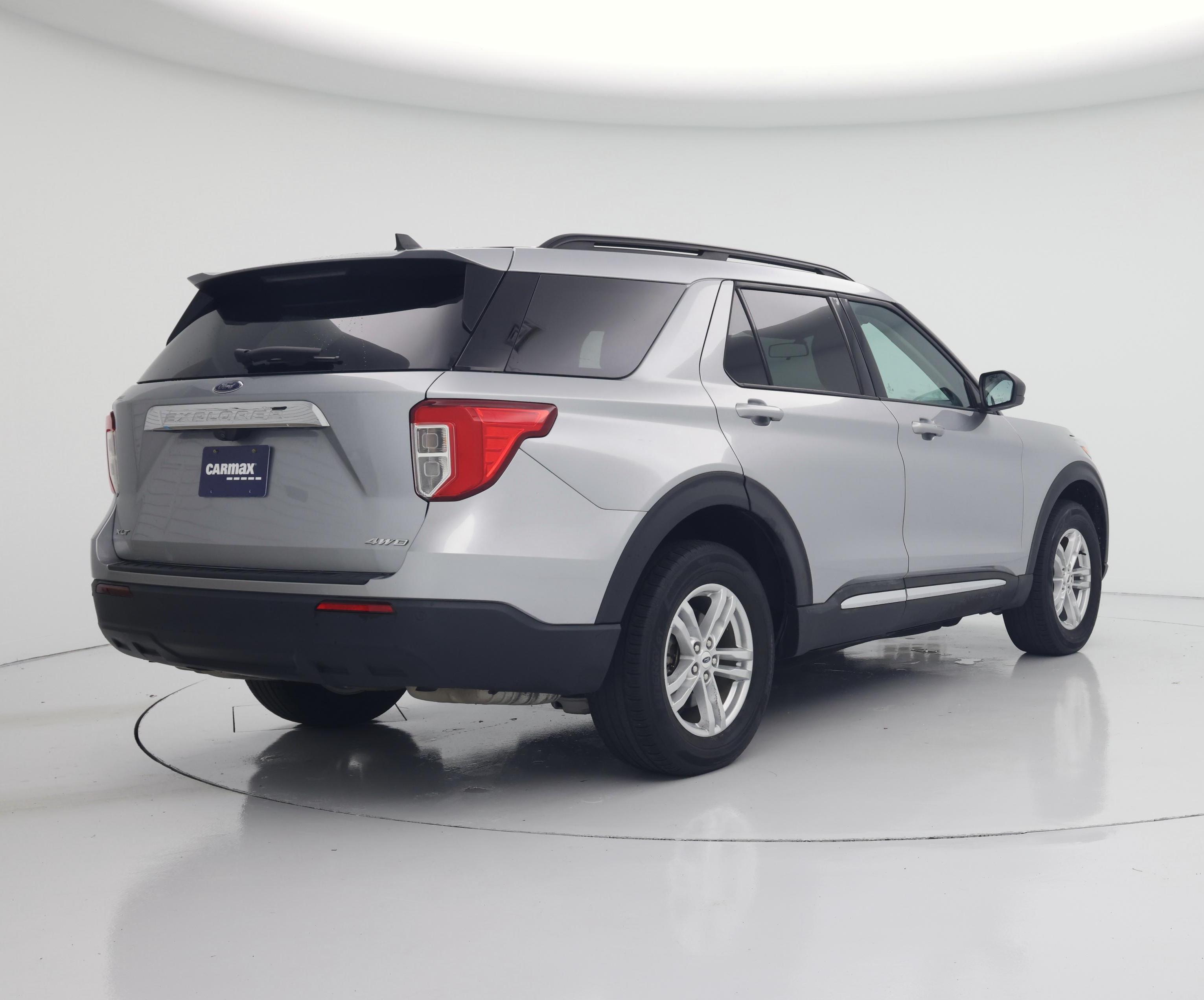 Thumbnail: 2022 Ford Explorer - 8