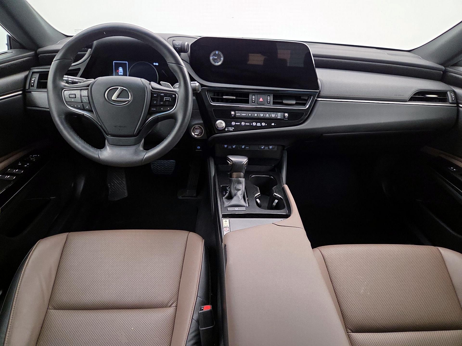 Thumbnail: 2023 Lexus ES - 9