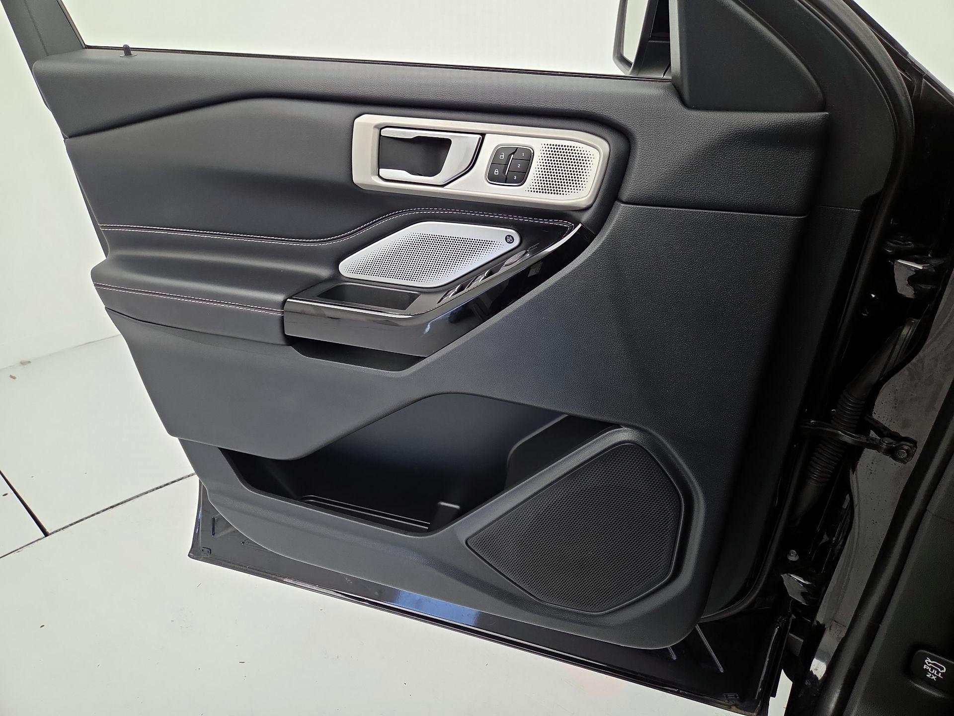 Thumbnail: 2022 Ford Explorer - 12