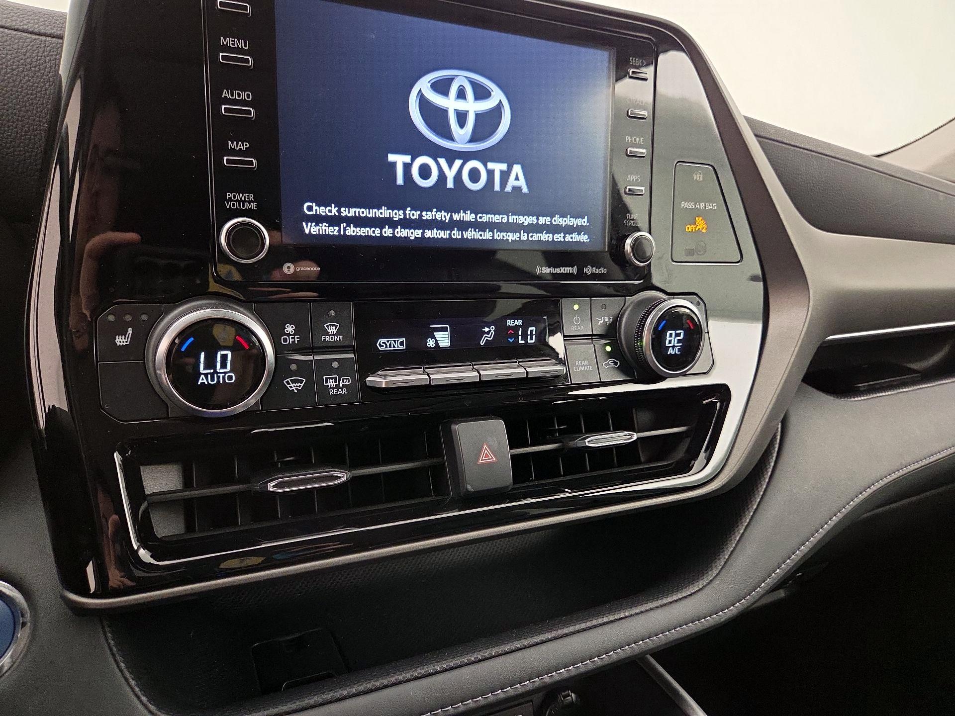 Thumbnail: 2022 Toyota Highlander - 16