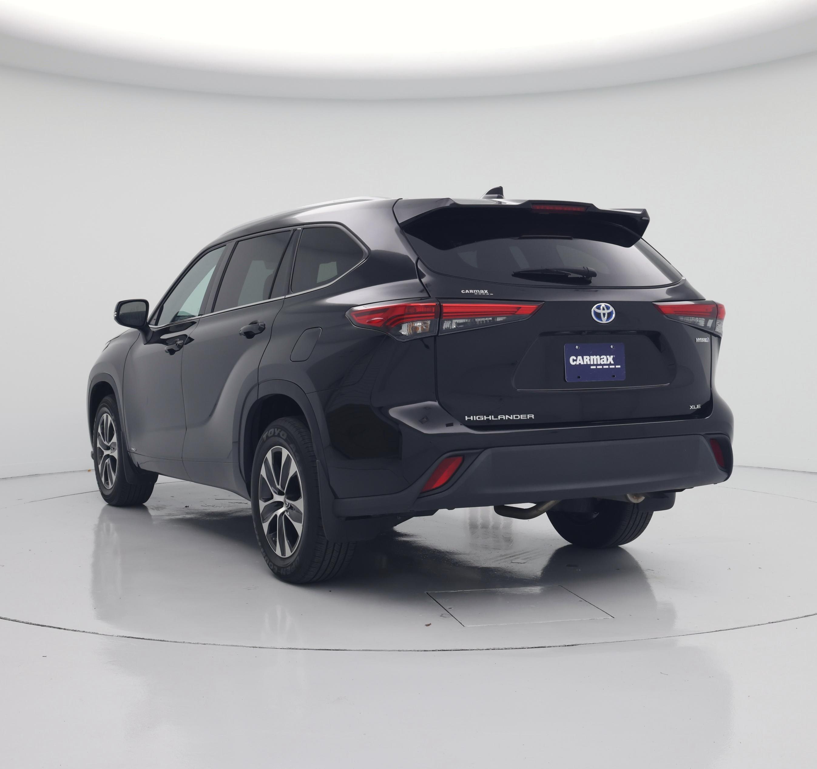 Thumbnail: 2022 Toyota Highlander - 2