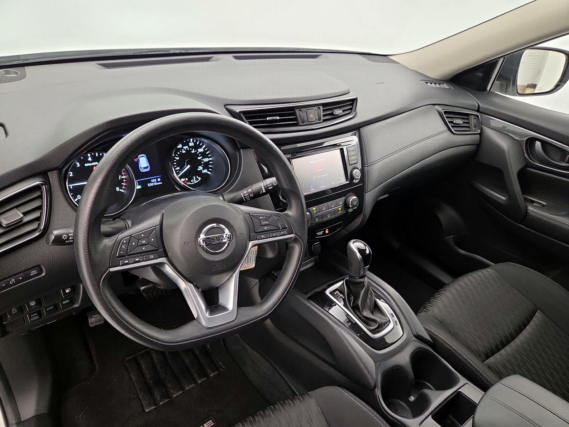 Thumbnail: 2020 Nissan Rogue - 9