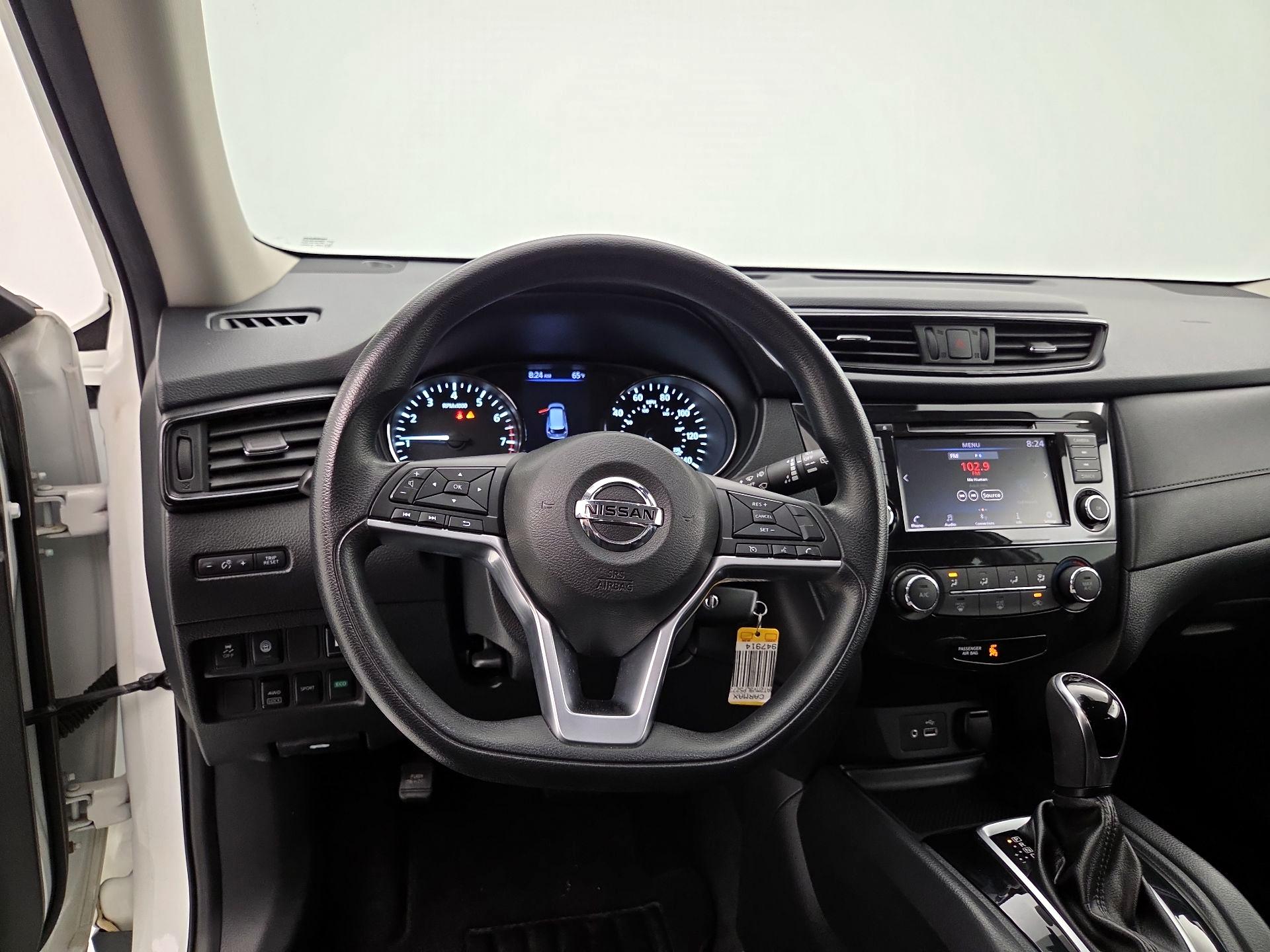 Thumbnail: 2020 Nissan Rogue - 10