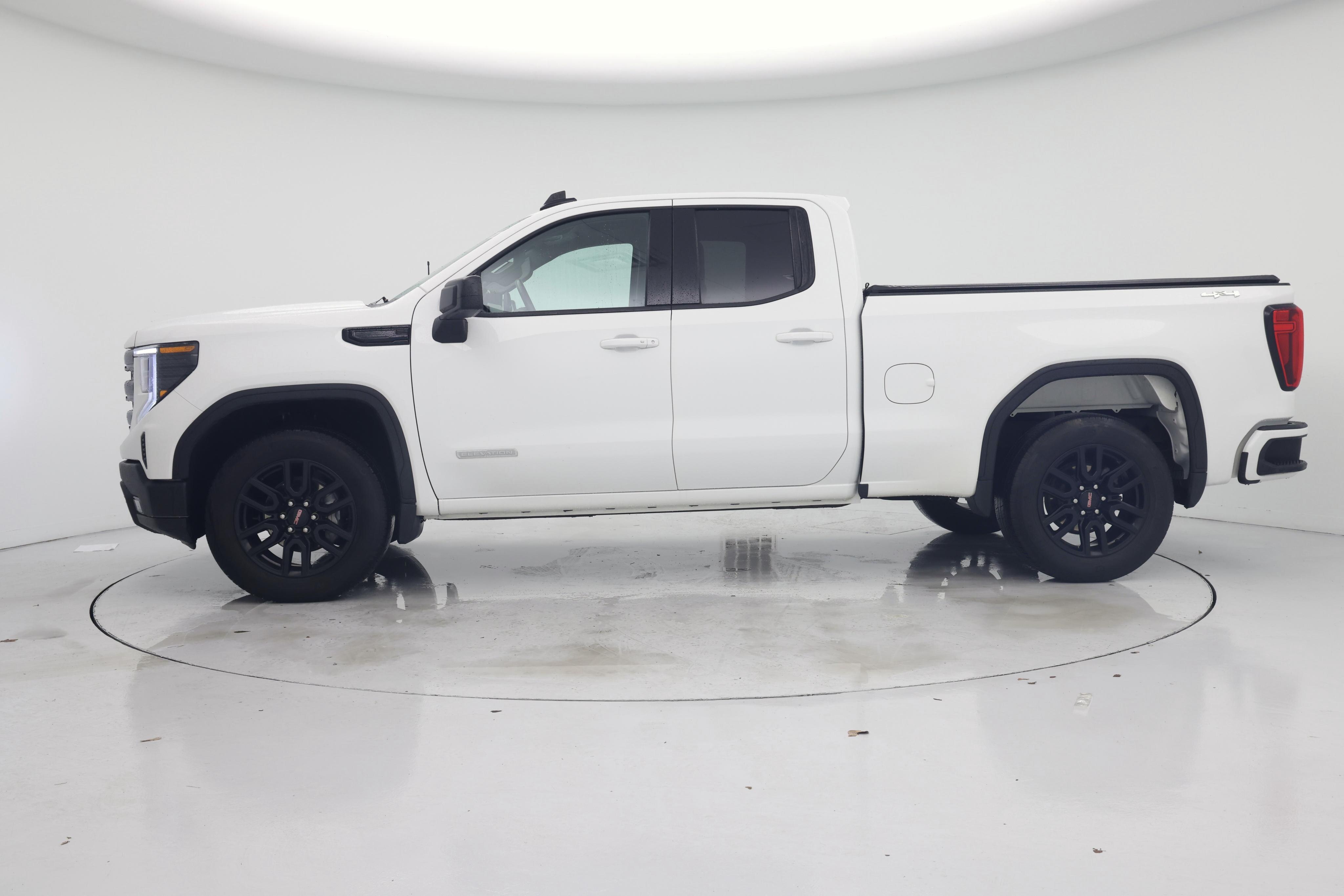 Thumbnail: 2023 GMC Sierra 1500 - 3