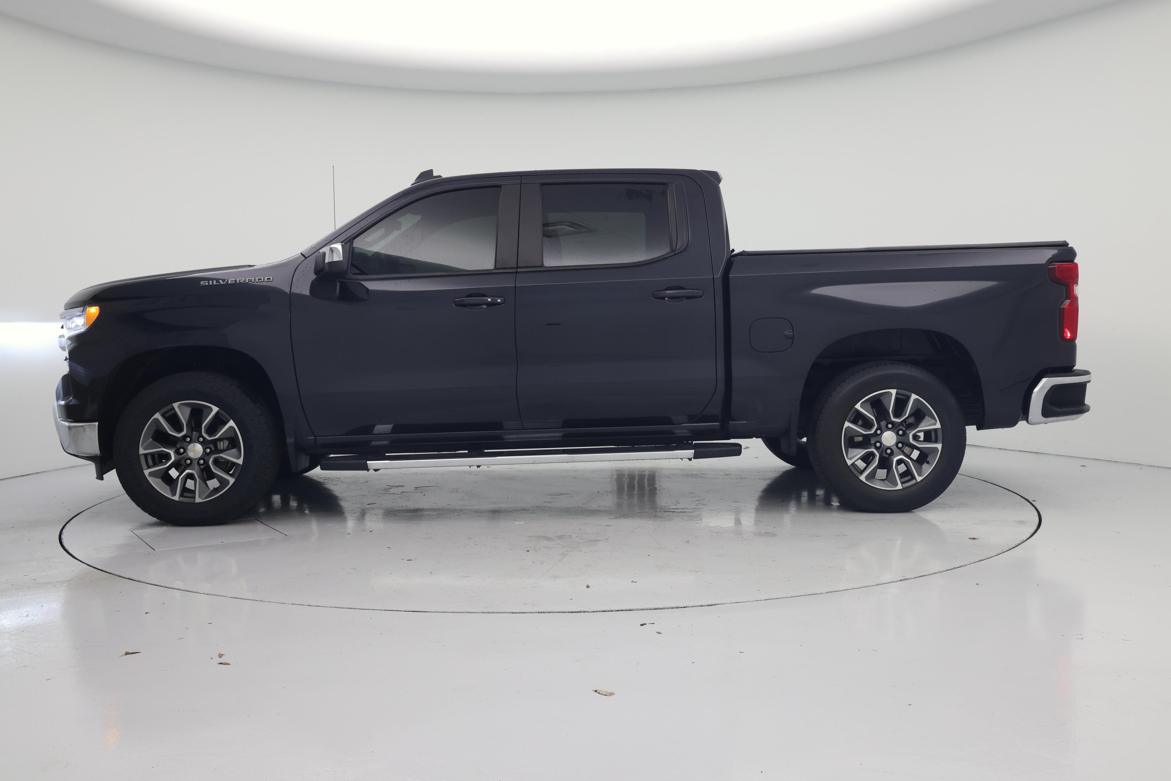Thumbnail: 2023 Chevrolet Silverado 1500 - 3