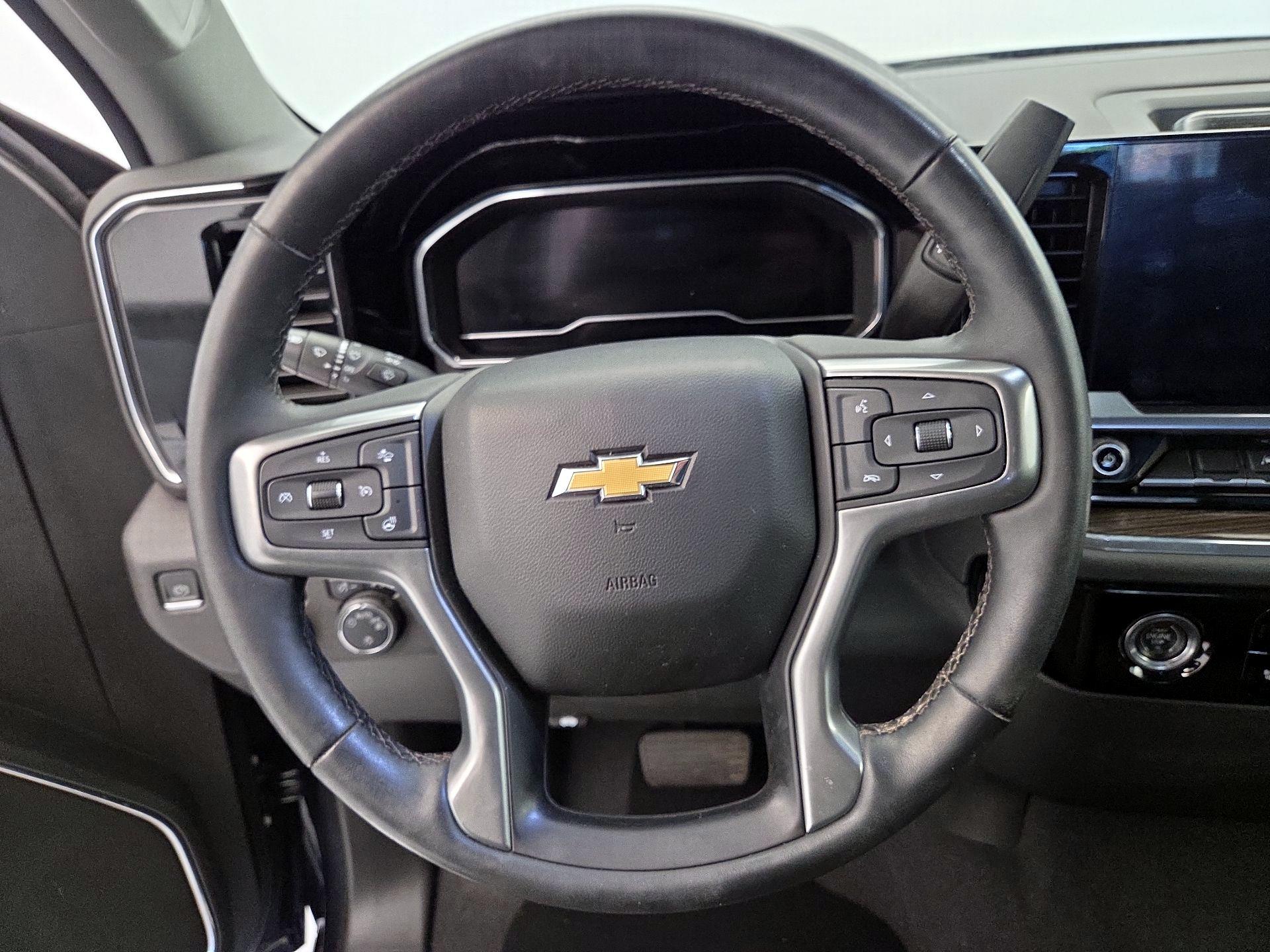 Thumbnail: 2023 Chevrolet Silverado 1500 - 10
