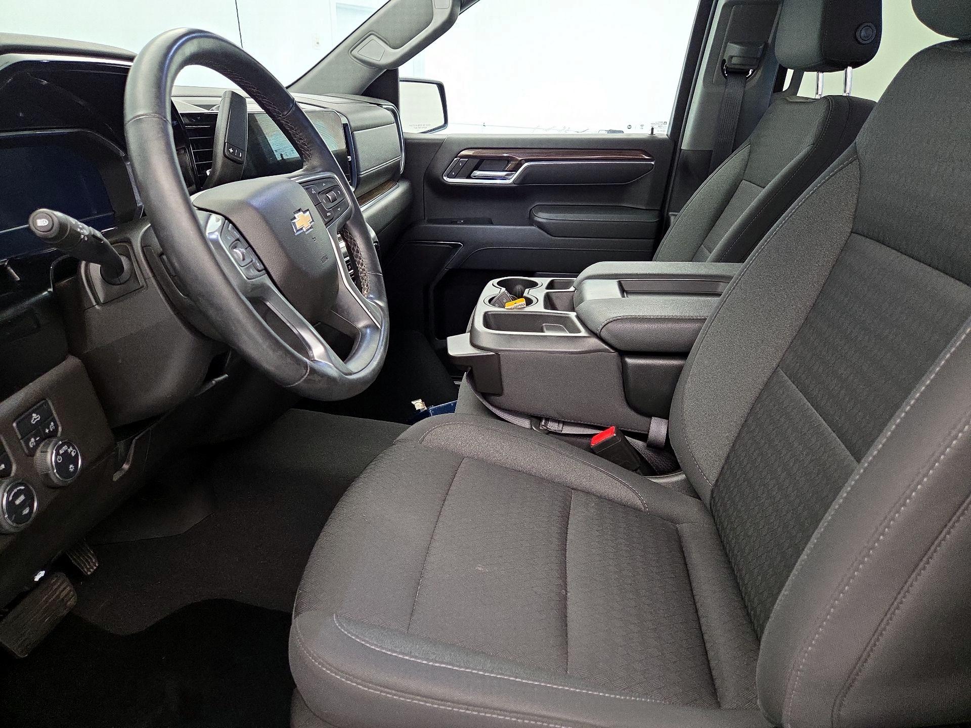 Thumbnail: 2023 Chevrolet Silverado 1500 - 11