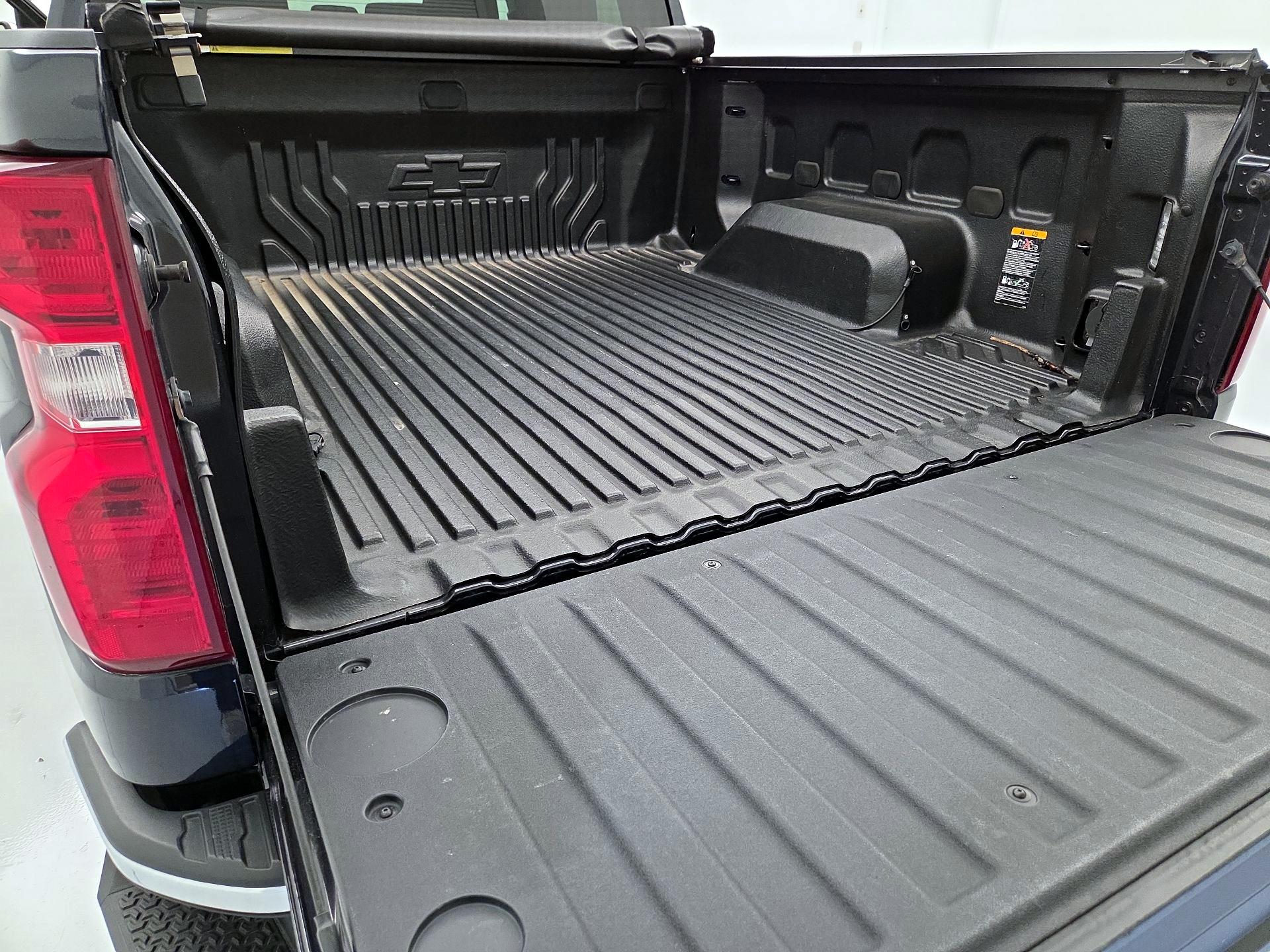 Thumbnail: 2023 Chevrolet Silverado 1500 - 20