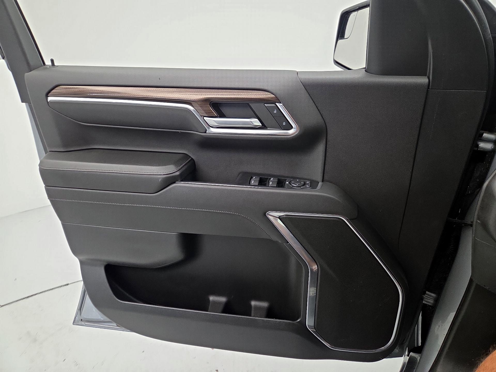 Thumbnail: 2023 Chevrolet Silverado 1500 - 12