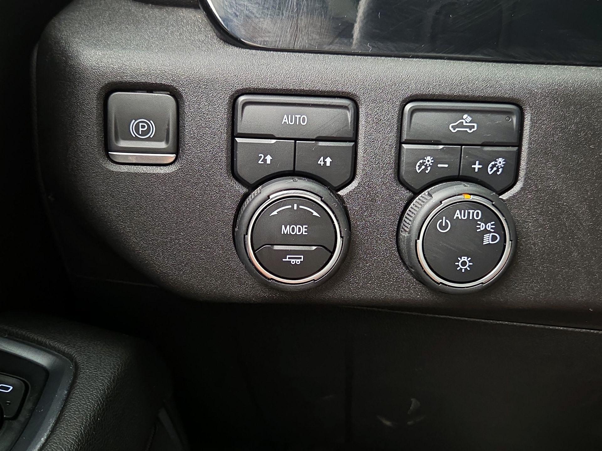 Thumbnail: 2023 Chevrolet Silverado 1500 - 13