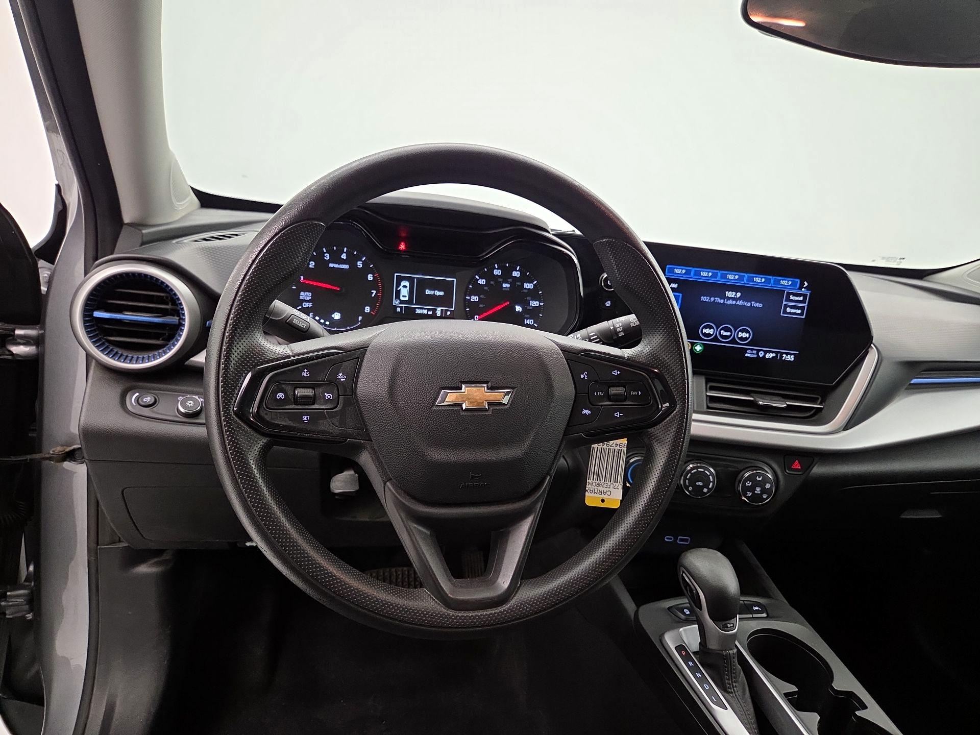 Thumbnail: 2024 Chevrolet Trax - 10