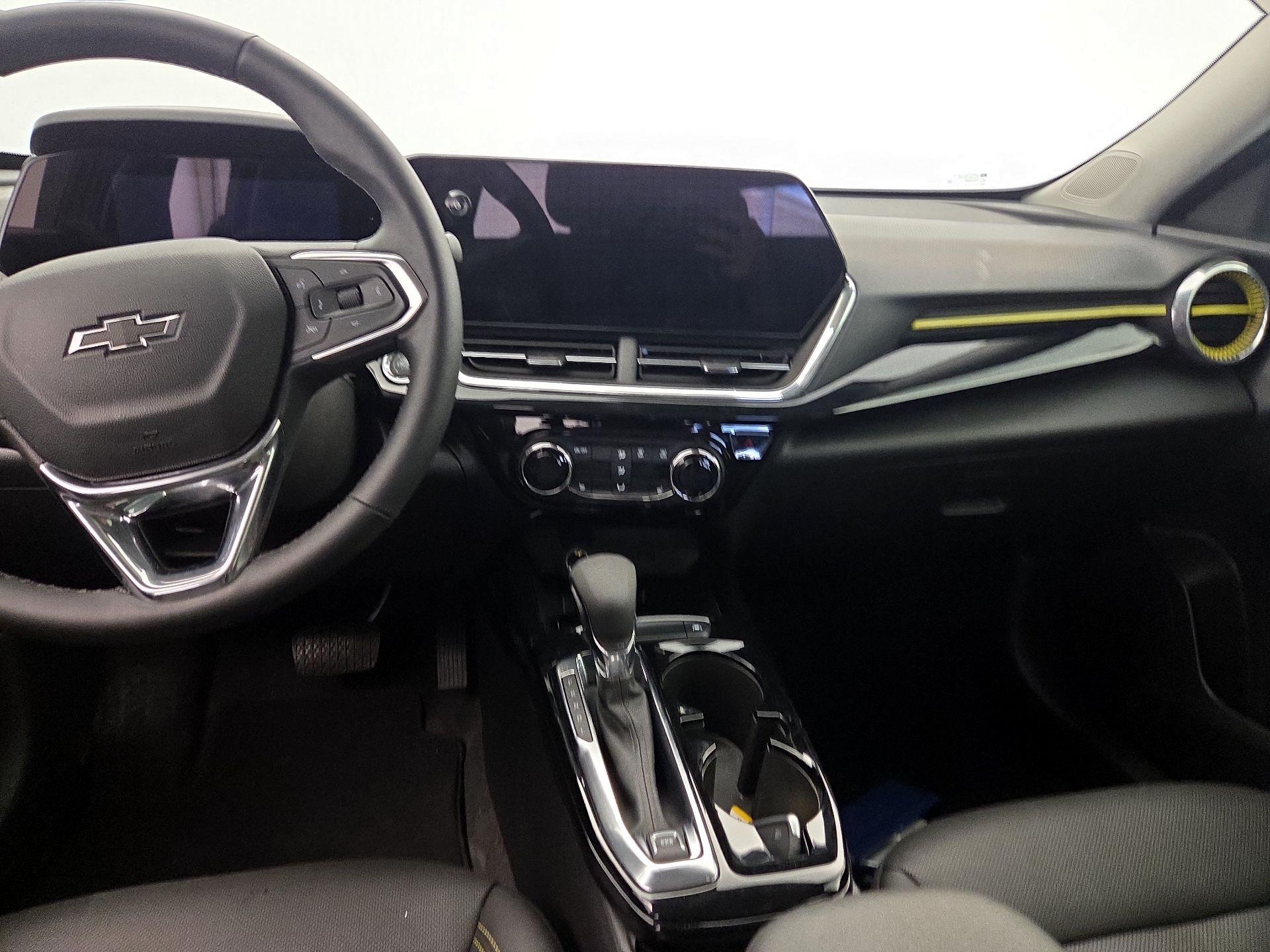 Thumbnail: 2025 Chevrolet Trax - 9