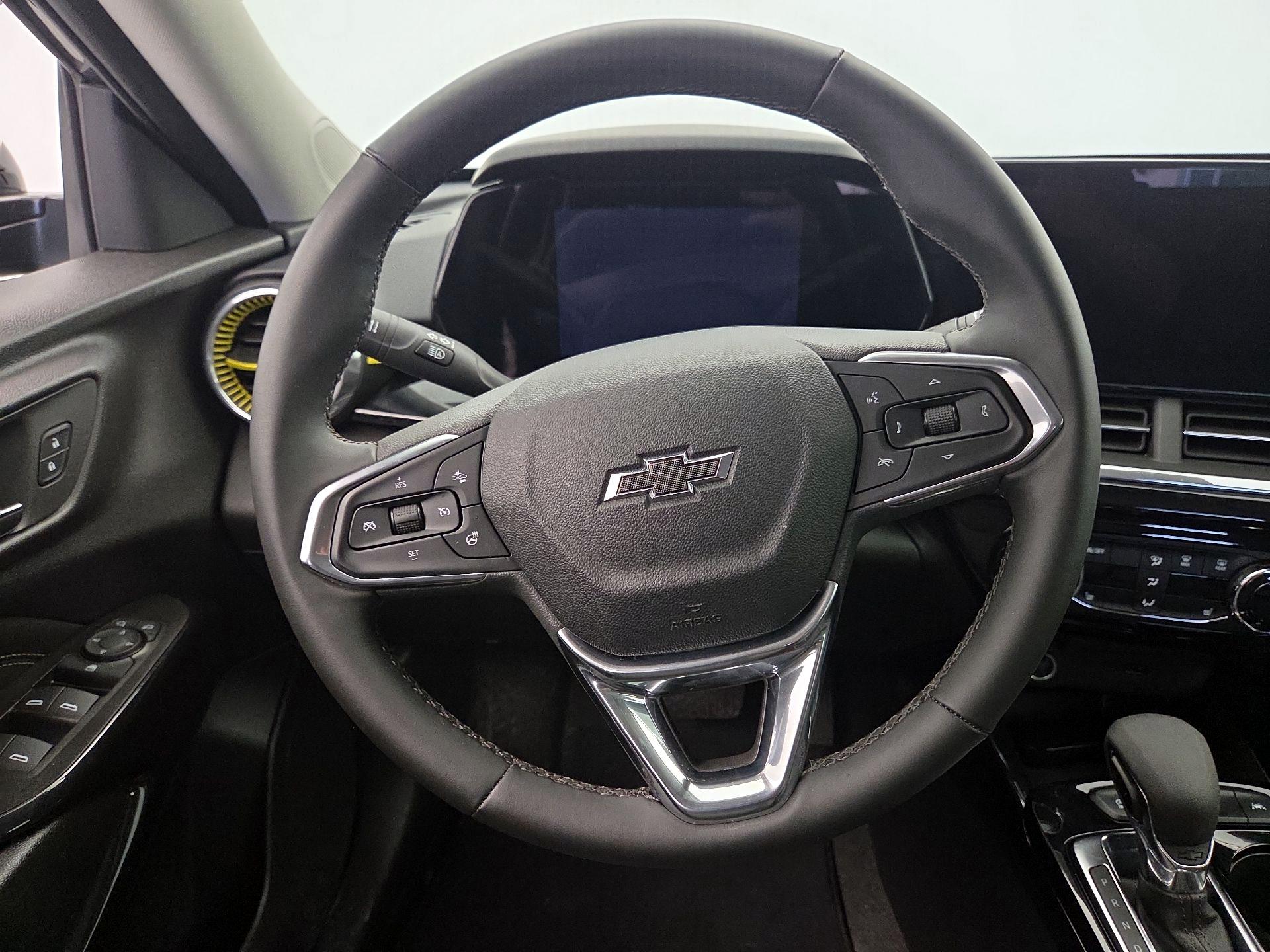 Thumbnail: 2025 Chevrolet Trax - 10