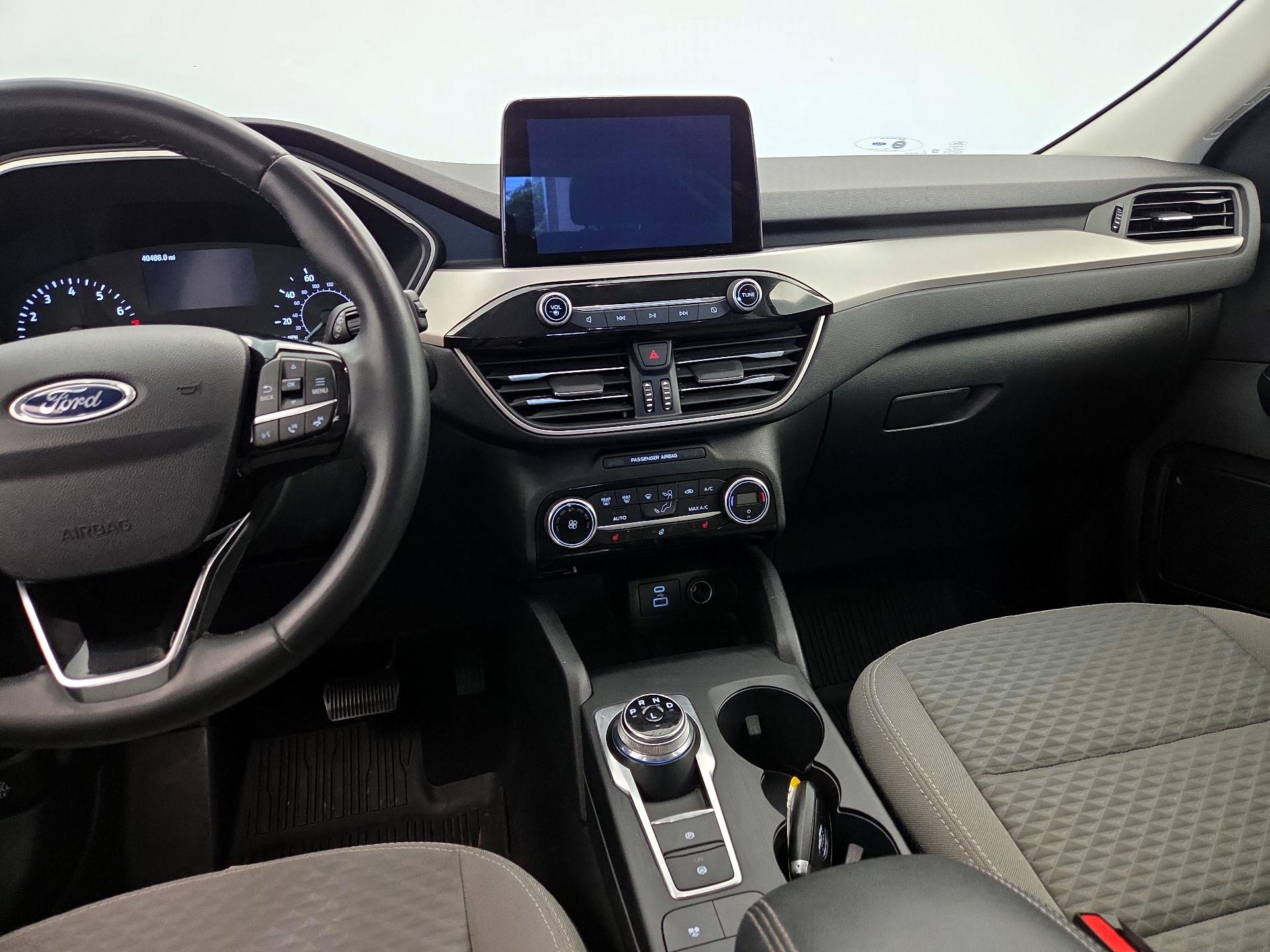 Thumbnail: 2021 Ford Escape - 9