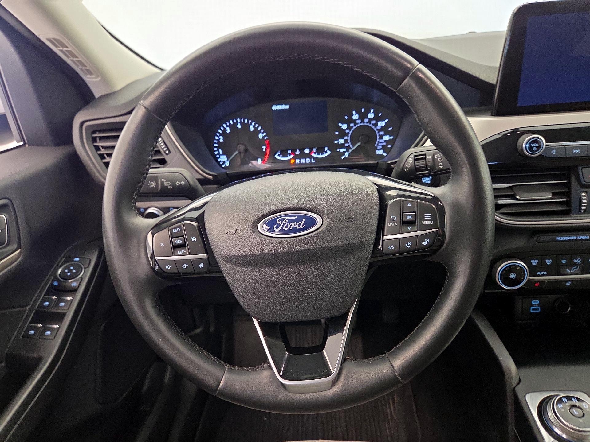 Thumbnail: 2021 Ford Escape - 10
