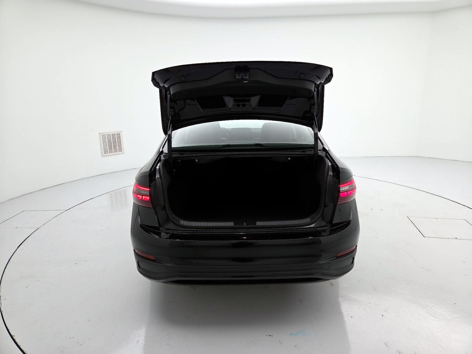 2024 Volkswagen Jetta S - Photo 21
