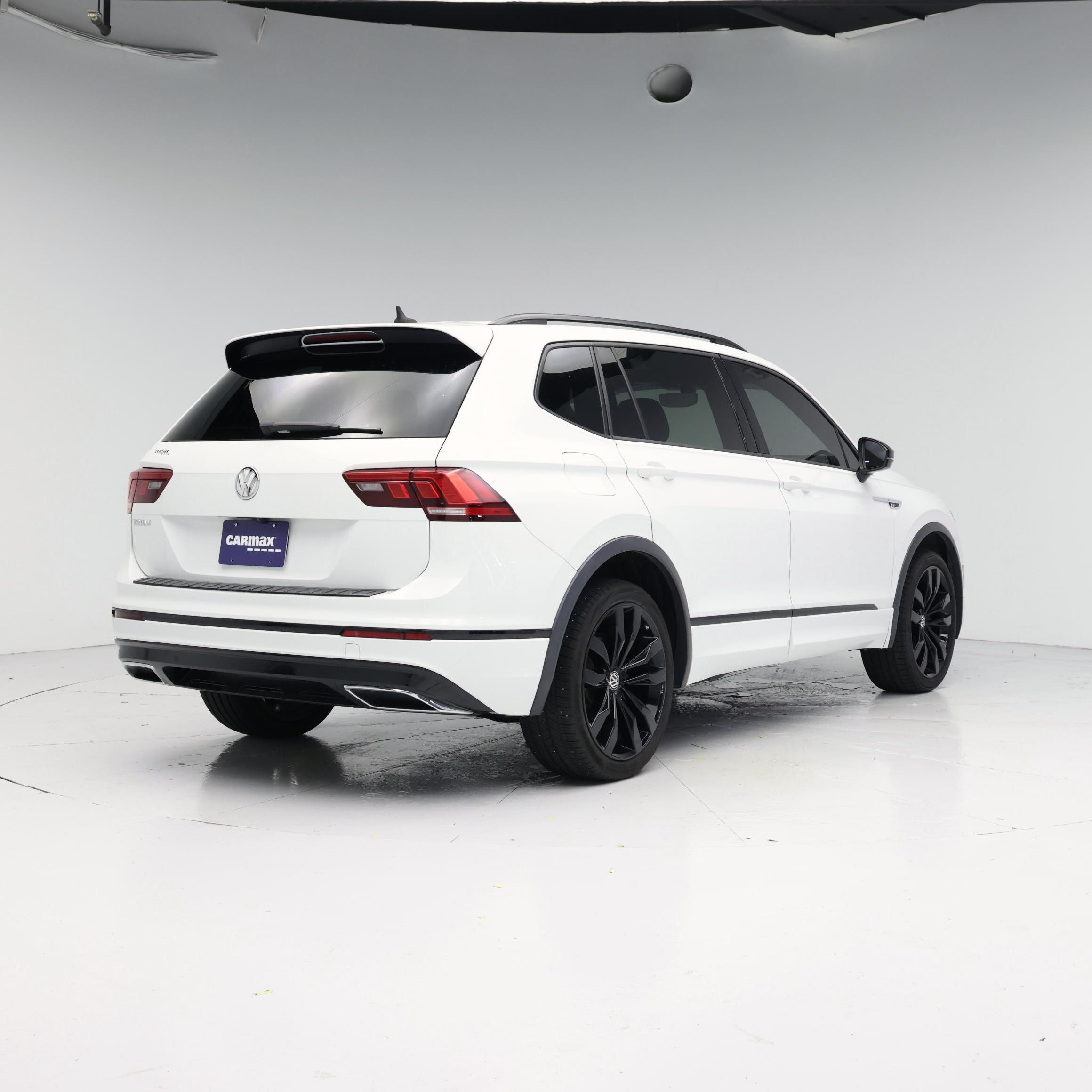 Thumbnail: 2021 Volkswagen Tiguan - 8