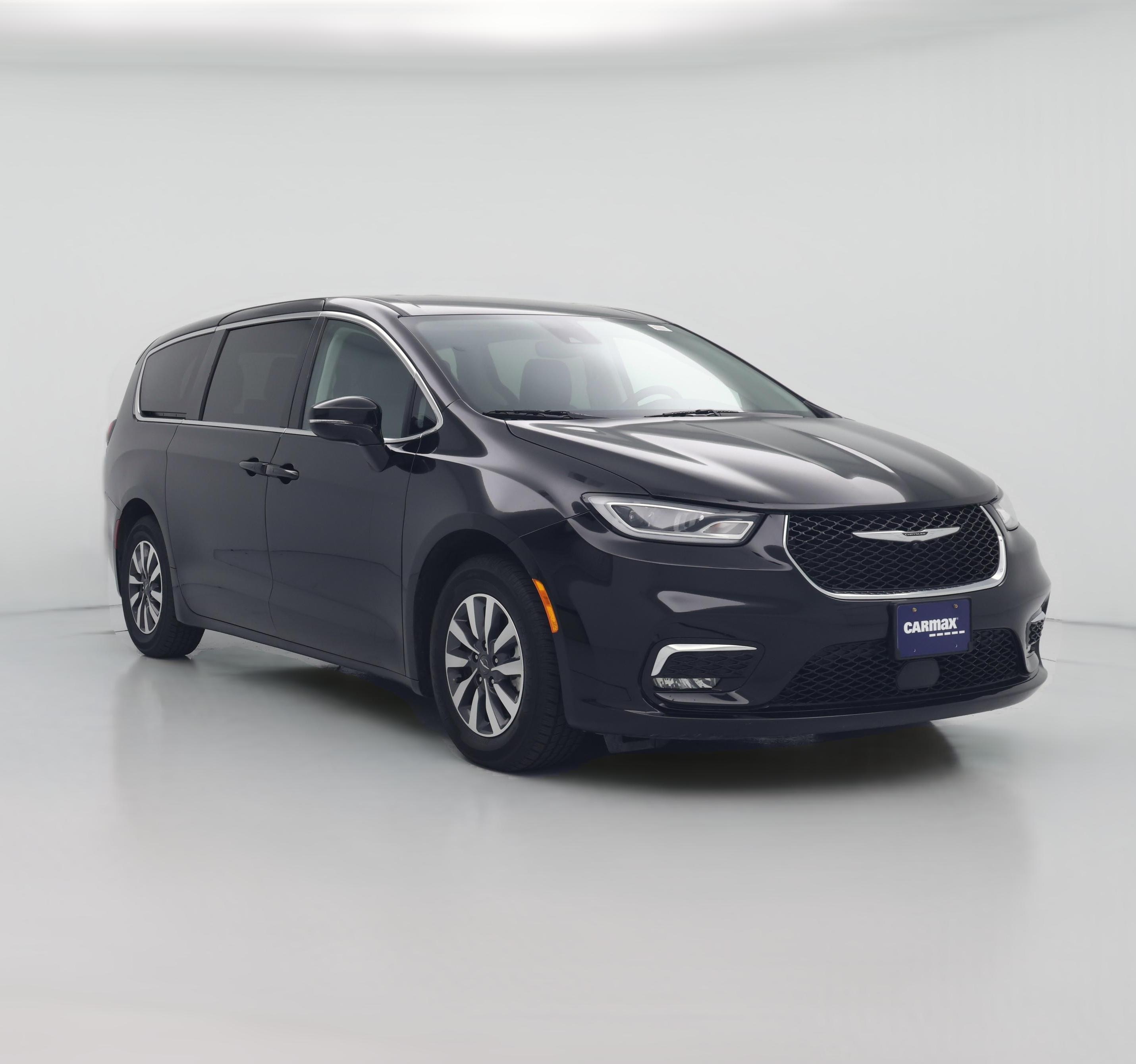 Thumbnail: 2024 Chrysler Pacifica - 1