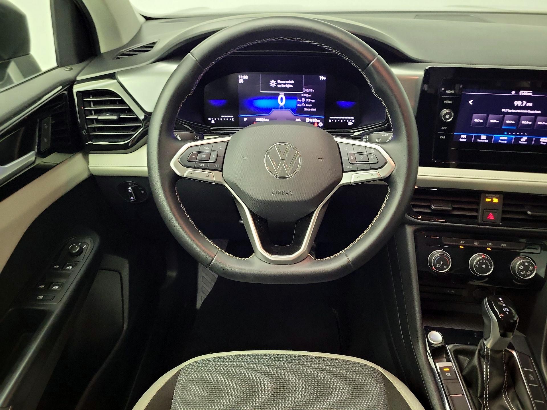 Thumbnail: 2025 Volkswagen Taos - 10