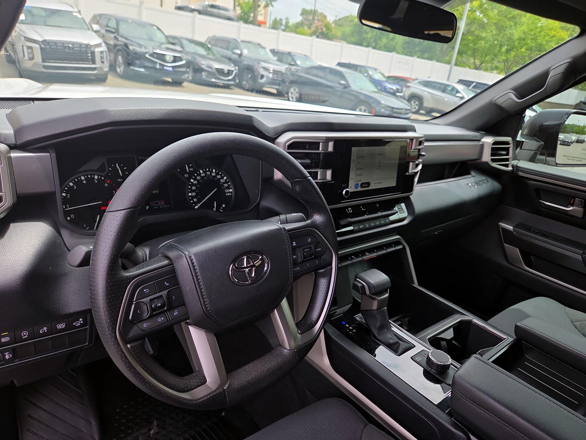 Thumbnail: 2025 Toyota Tundra - 9