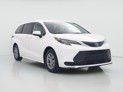 2025 Toyota Sienna LE
