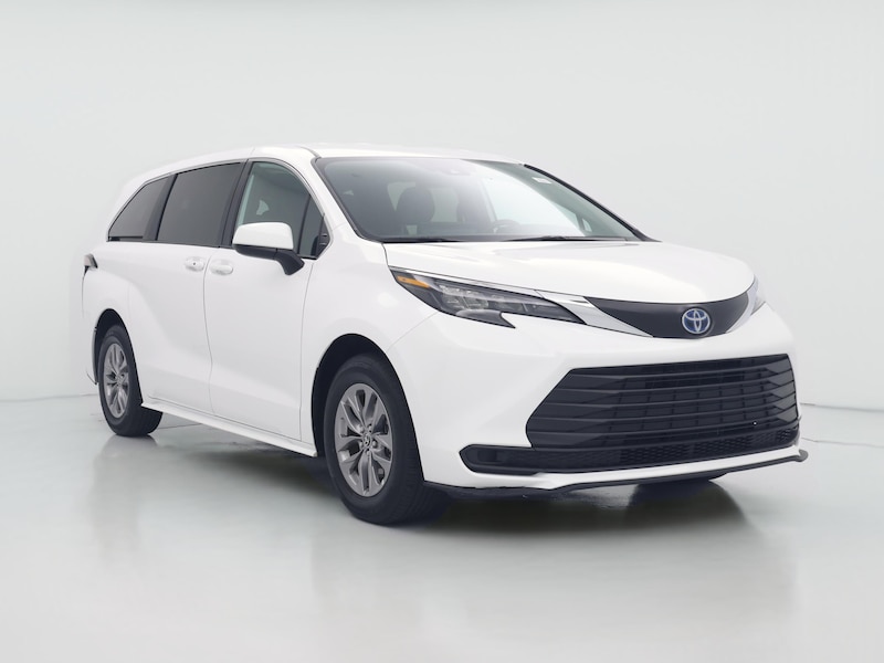 2025 Toyota Sienna LE
