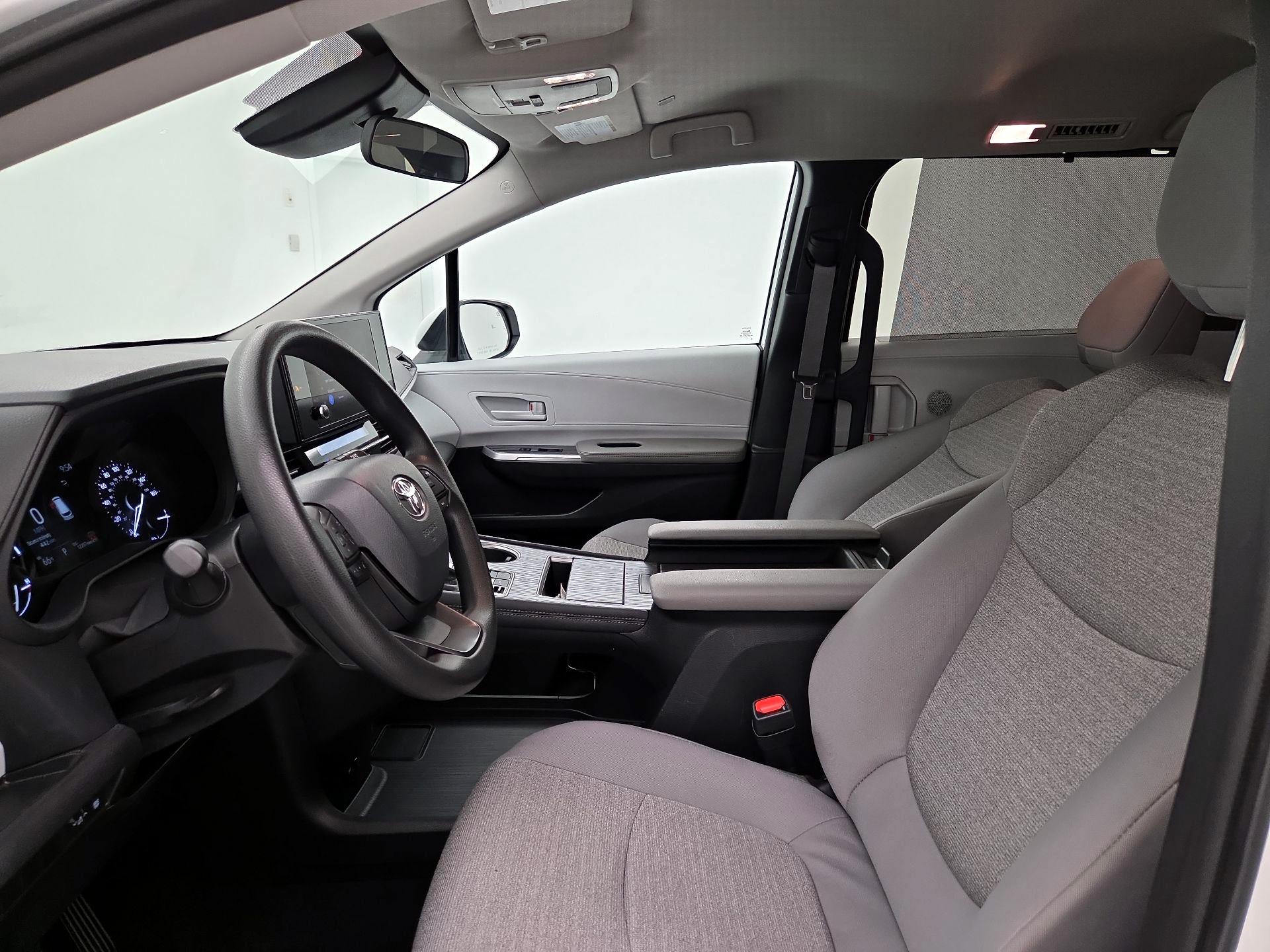 Thumbnail: 2025 Toyota Sienna - 11