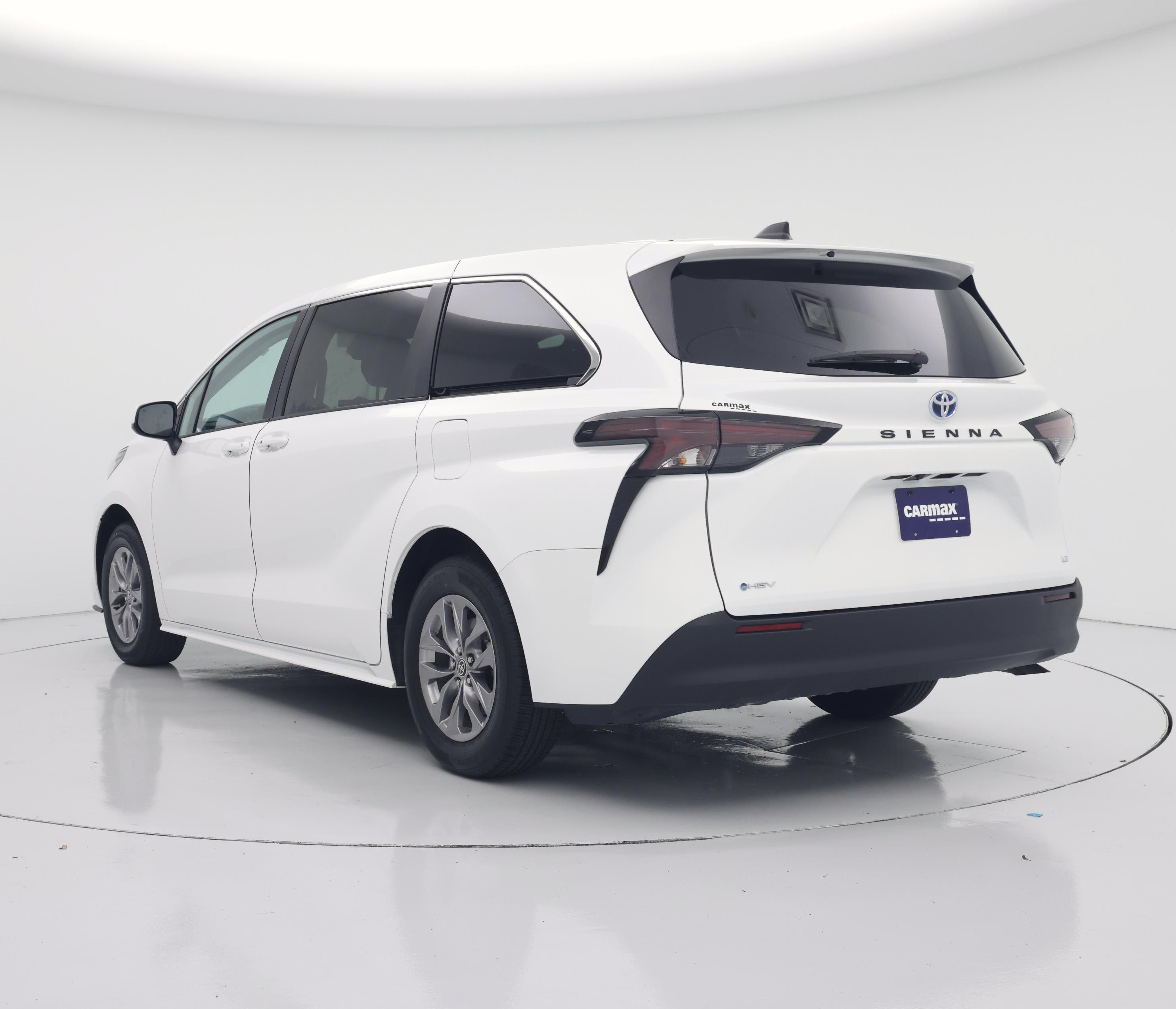 Thumbnail: 2025 Toyota Sienna - 2