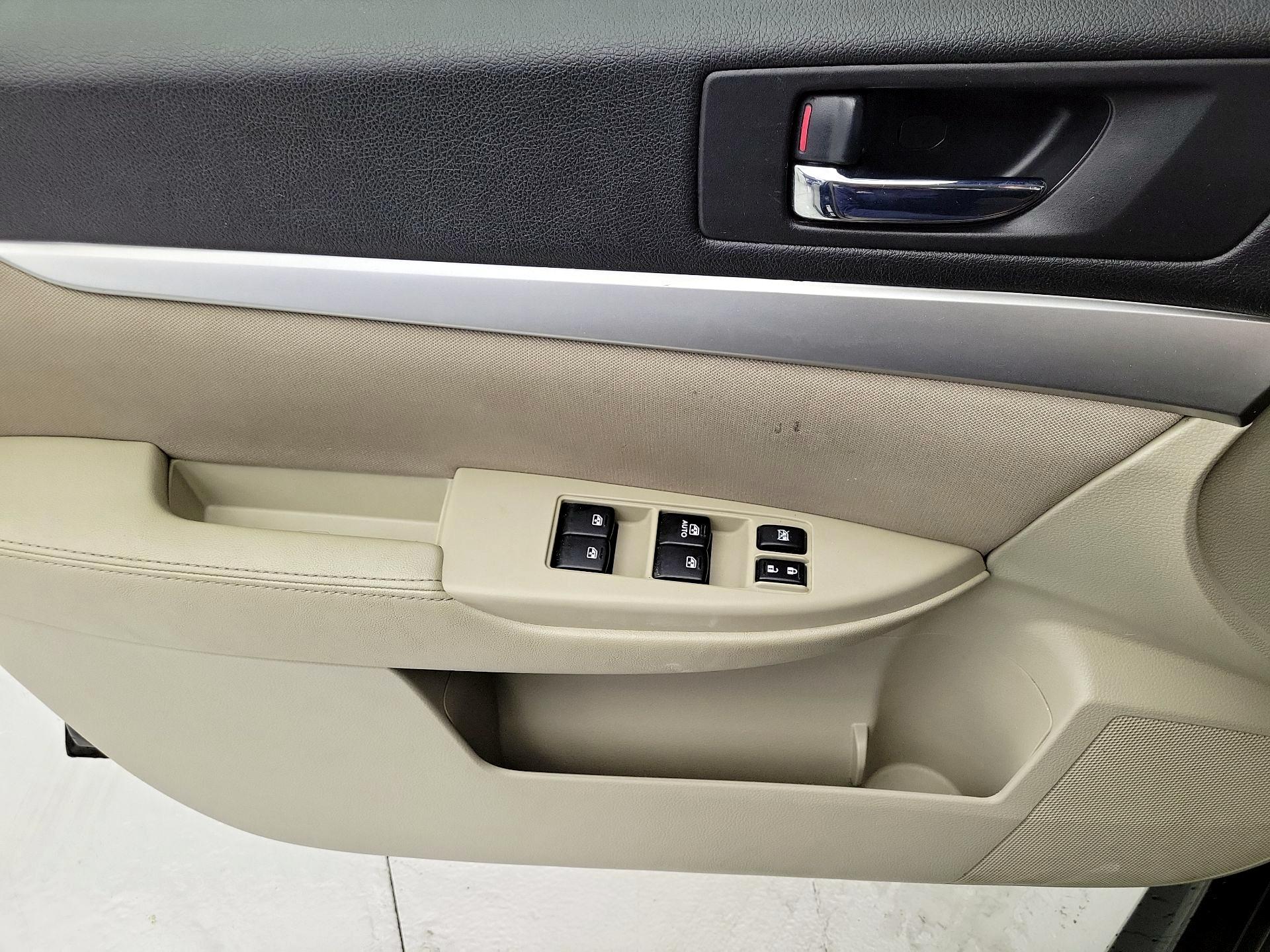 Thumbnail: 2014 Subaru Legacy - 12