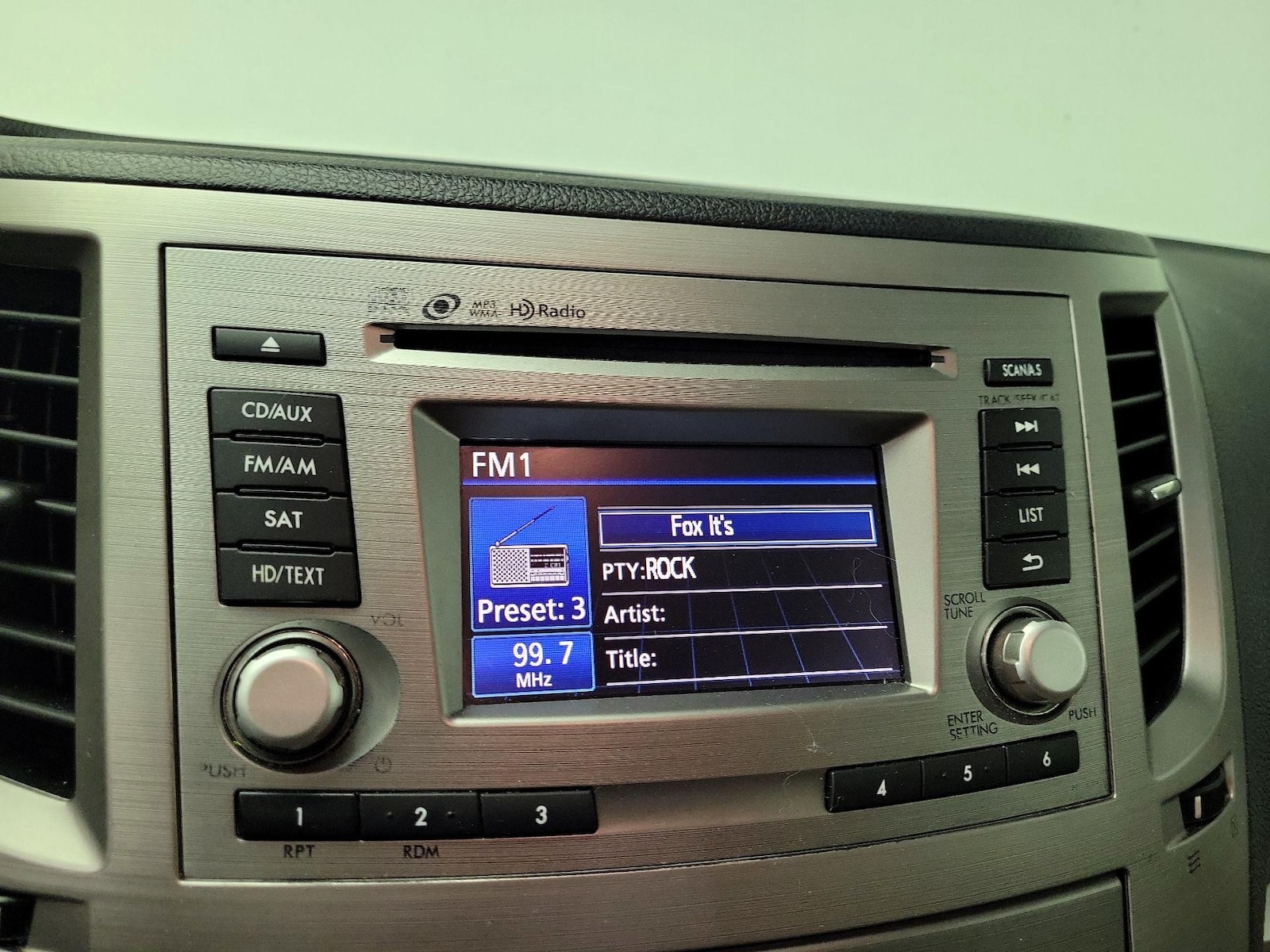 2014 Subaru Legacy 2.5i Premium - Photo 15