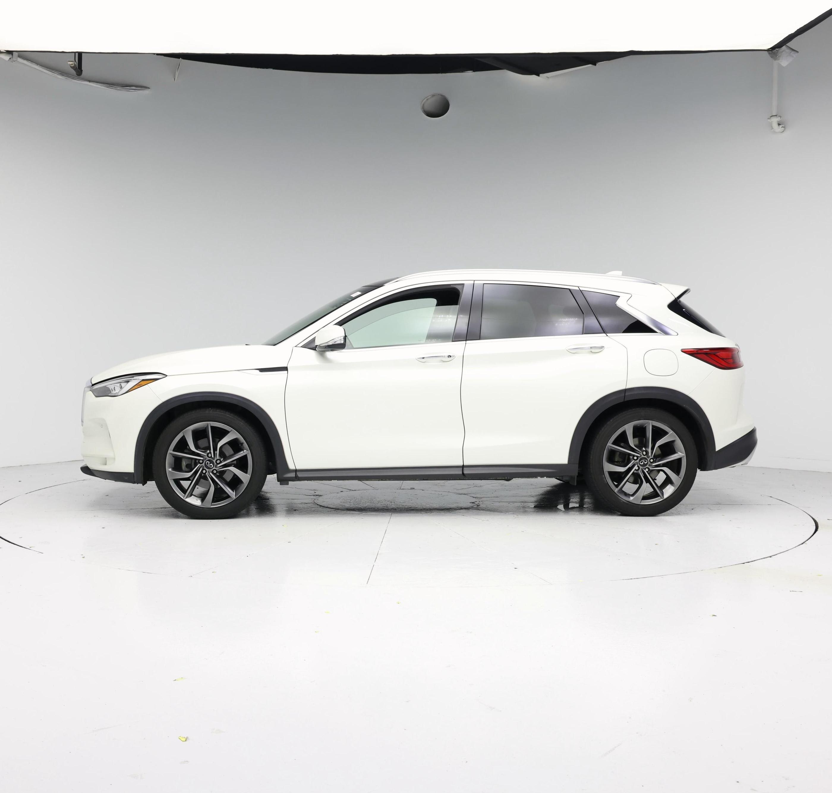 Thumbnail: 2020 INFINITI QX50 - 3