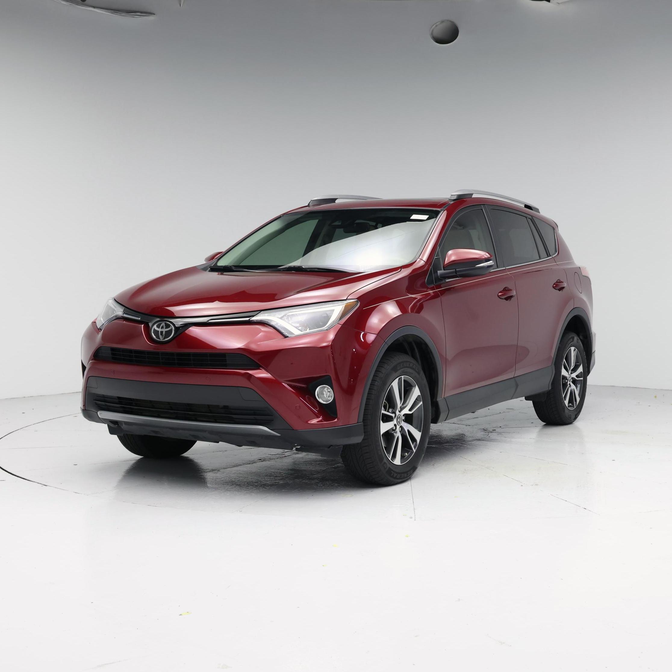 Thumbnail: 2018 Toyota RAV4 - 4