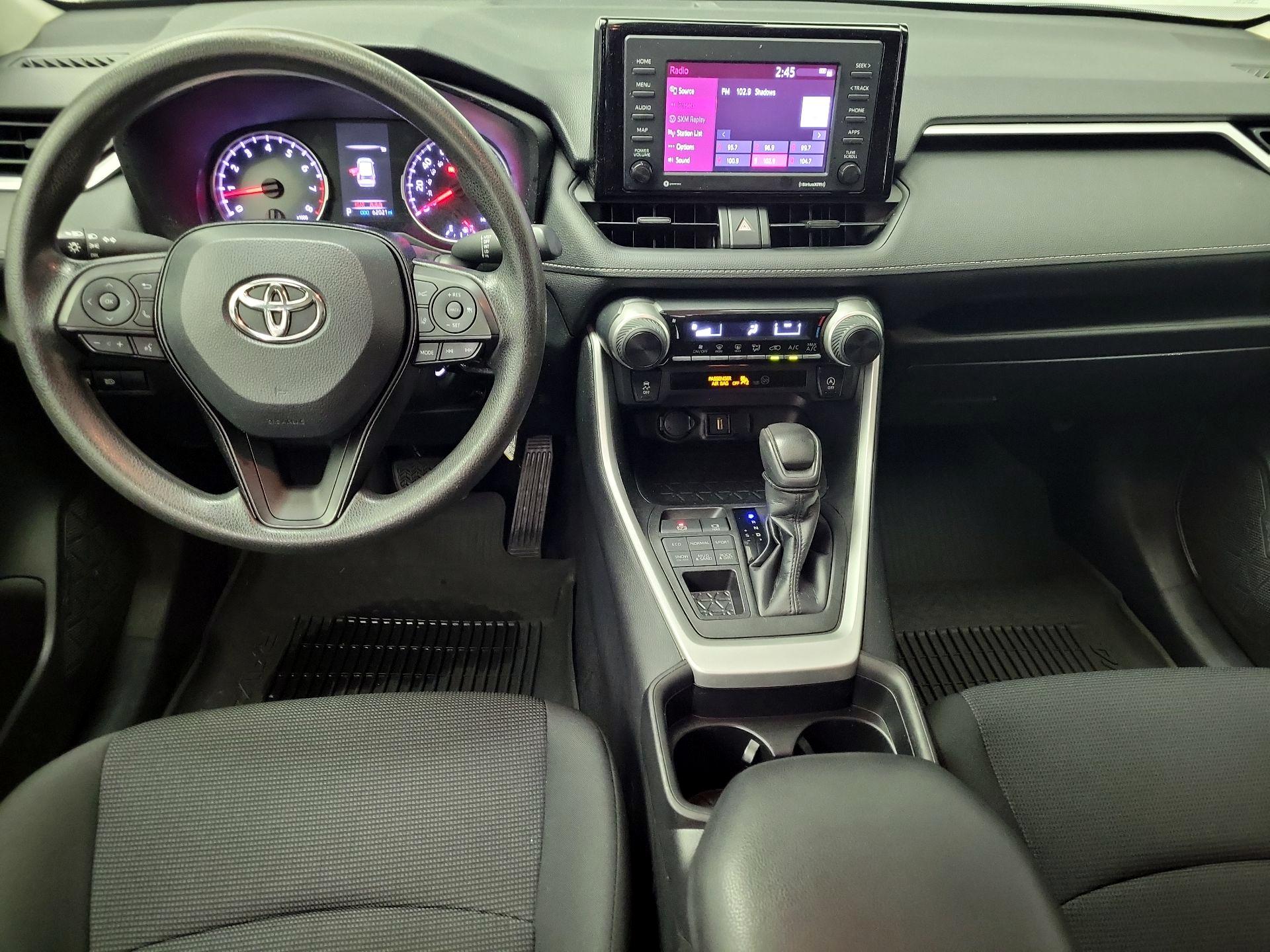 Thumbnail: 2021 Toyota RAV4 - 9