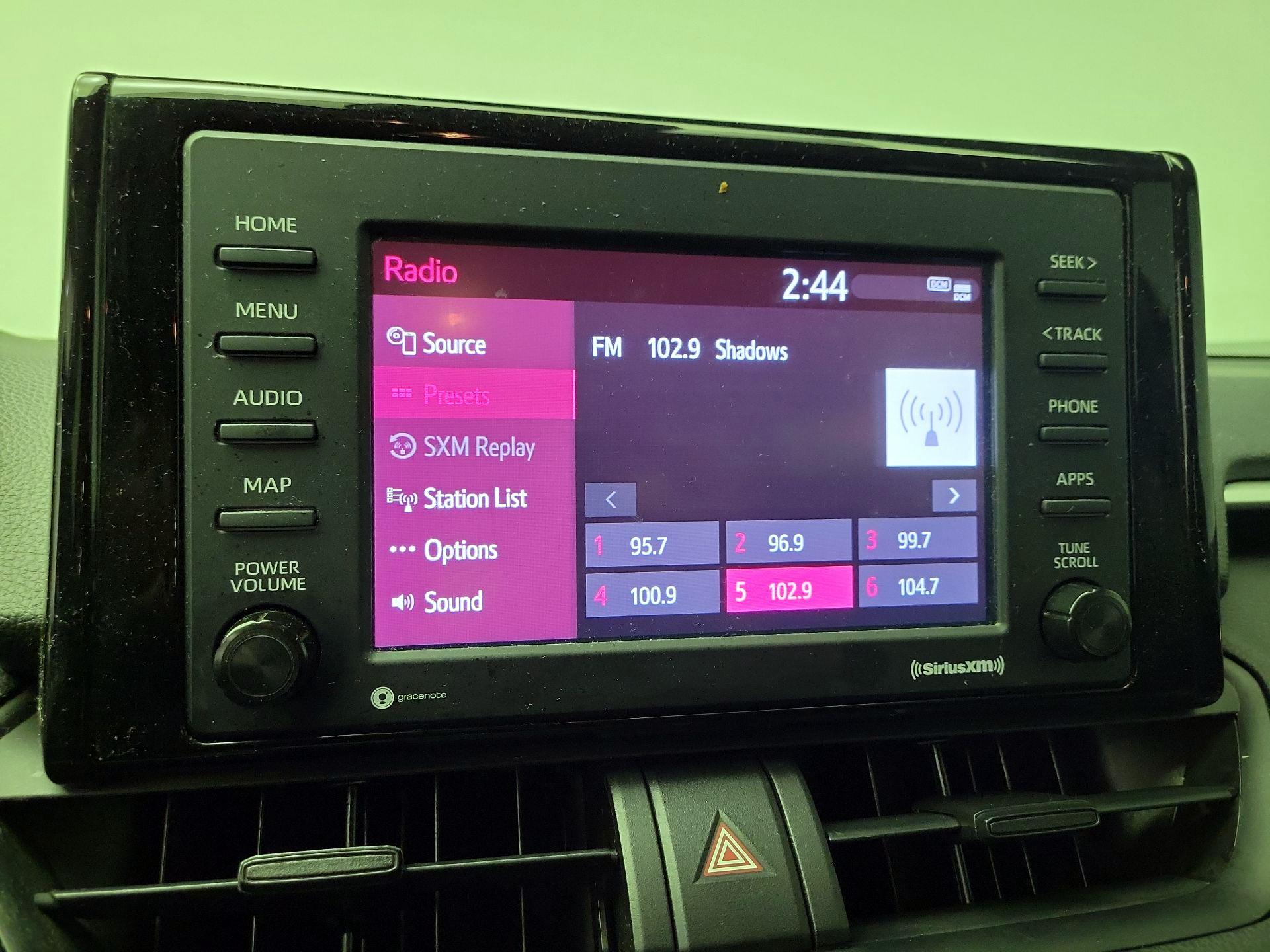 Thumbnail: 2021 Toyota RAV4 - 14