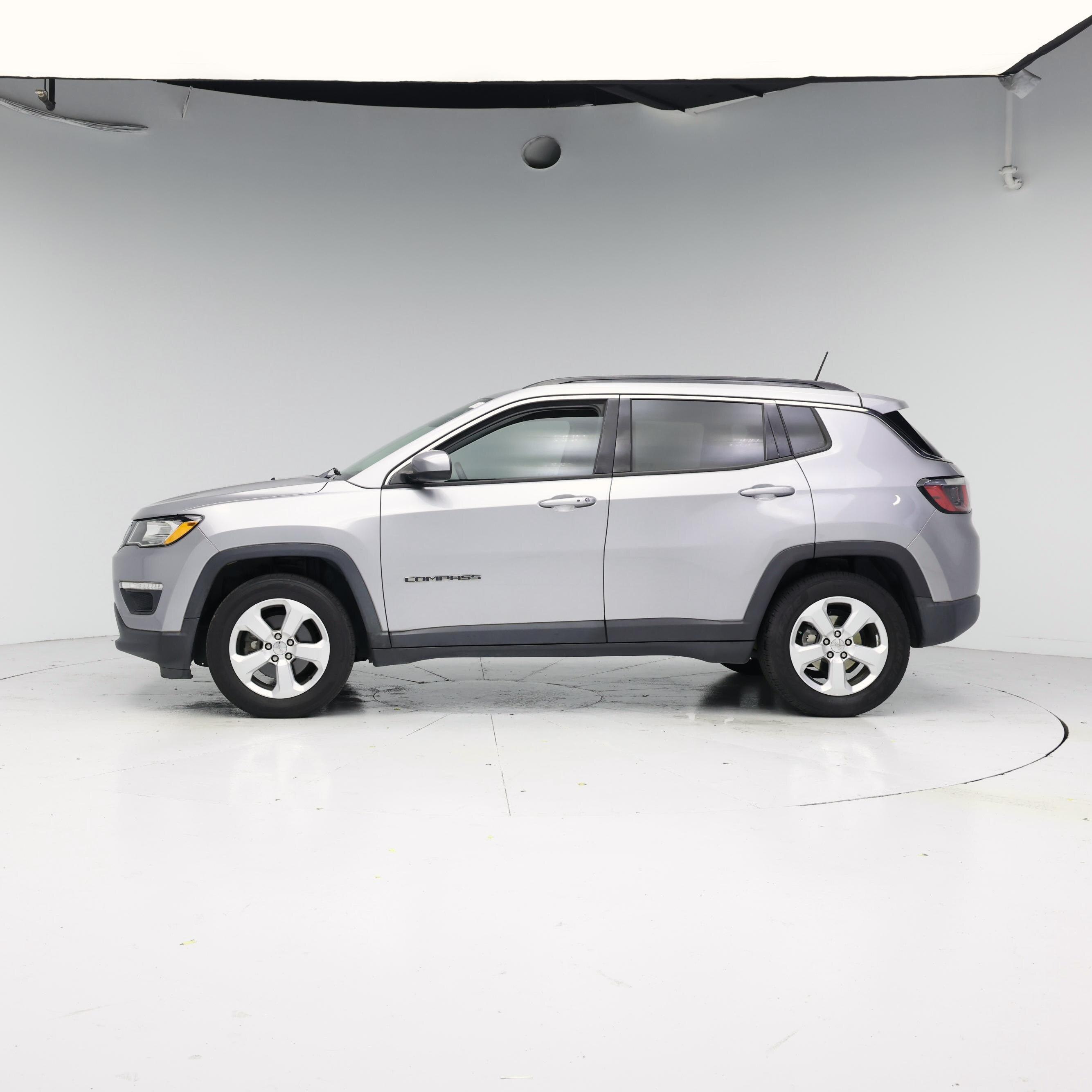 Thumbnail: 2018 Jeep Compass - 3